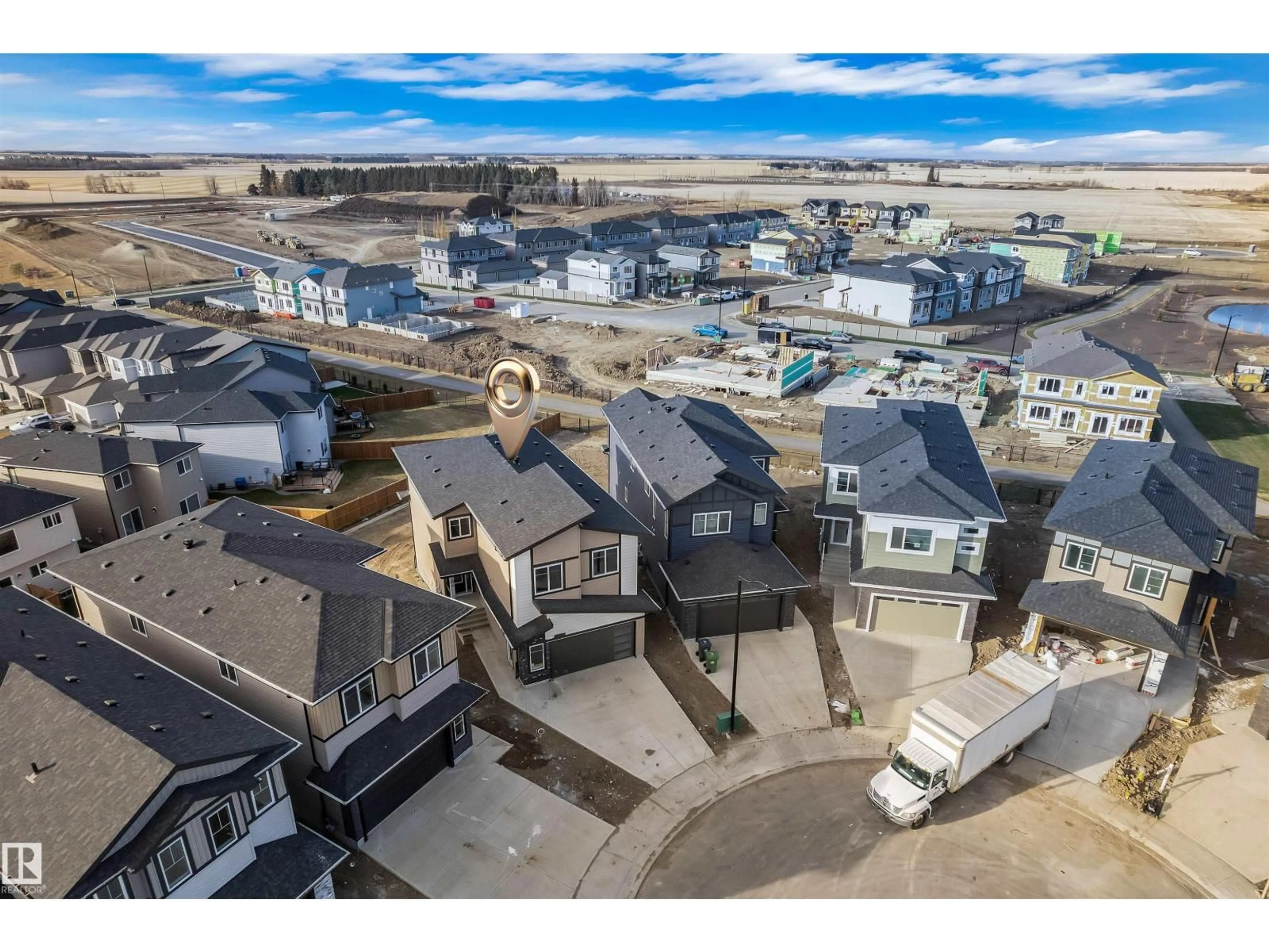 A pic from outside/outdoor area/front of a property/back of a property/a pic from drone, unknown for 417 PINE PT, Leduc Alberta T9E1S7
