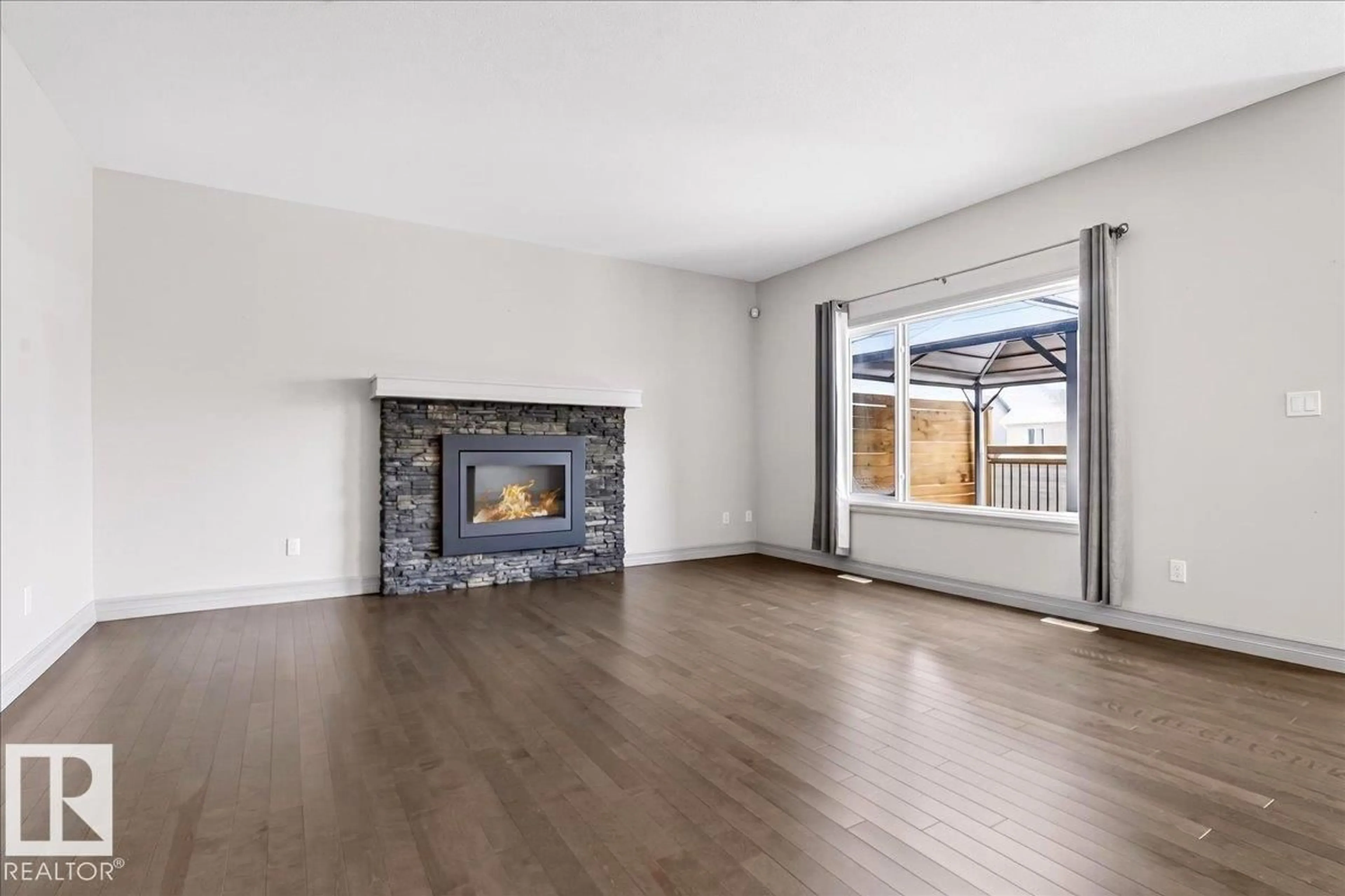 A pic of a room for 5912 19 AV, Edmonton Alberta T6X2A2
