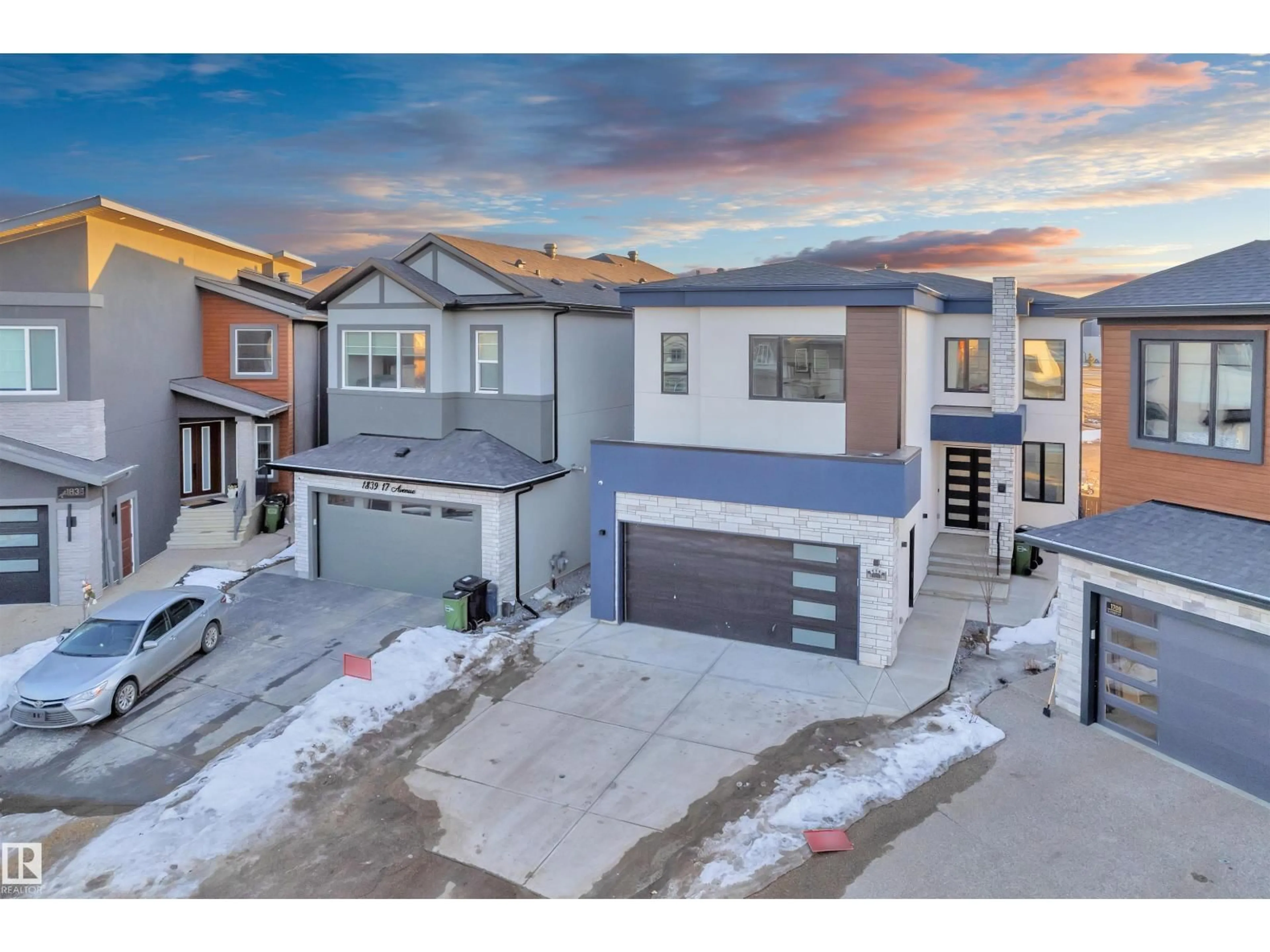 A pic from outside/outdoor area/front of a property/back of a property/a pic from drone, street for 1704 19 ST, Edmonton Alberta T6T2N1