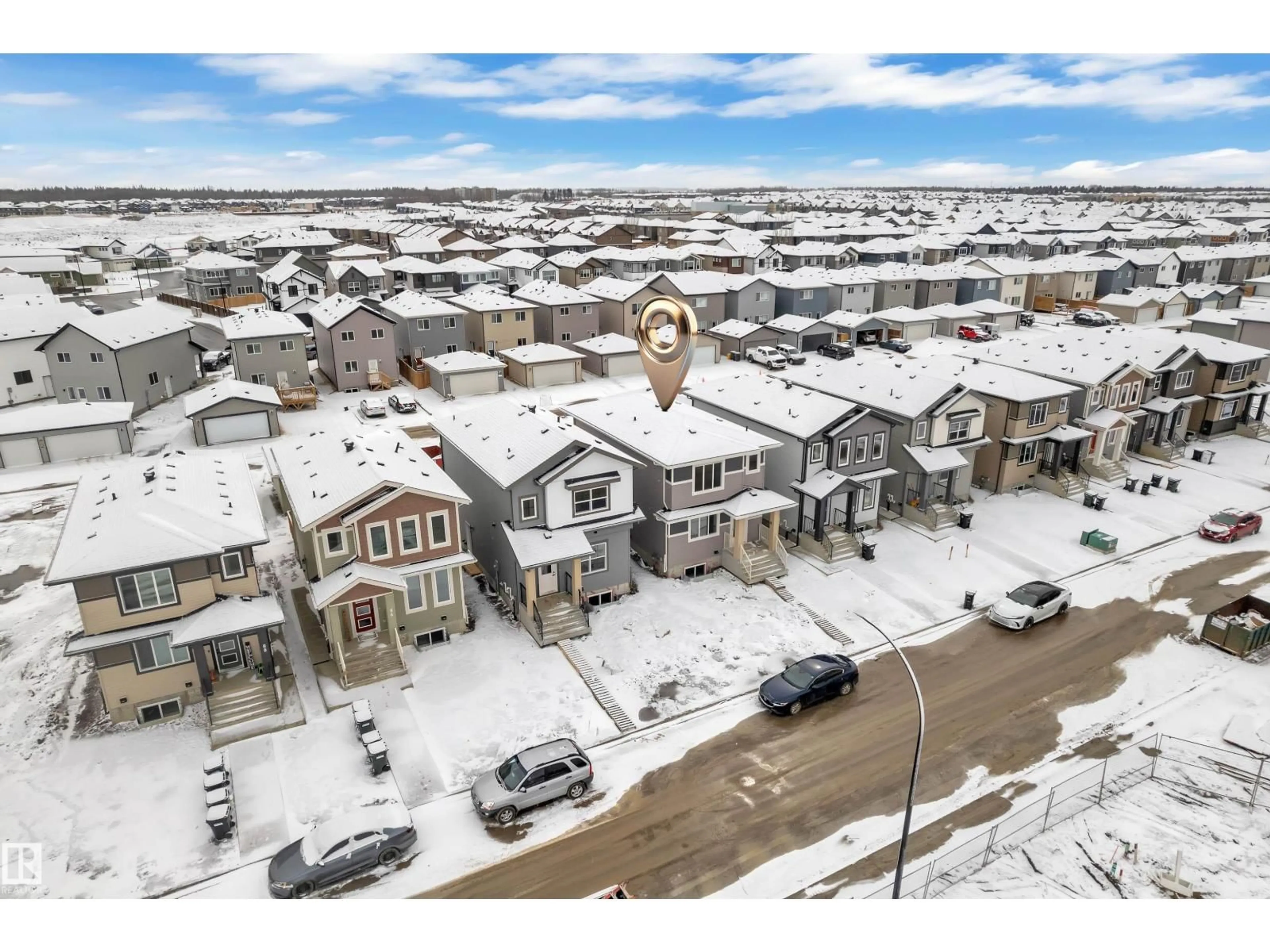 A pic from outside/outdoor area/front of a property/back of a property/a pic from drone, street for 82 PATRIOT WY, Spruce Grove Alberta T7X4E8