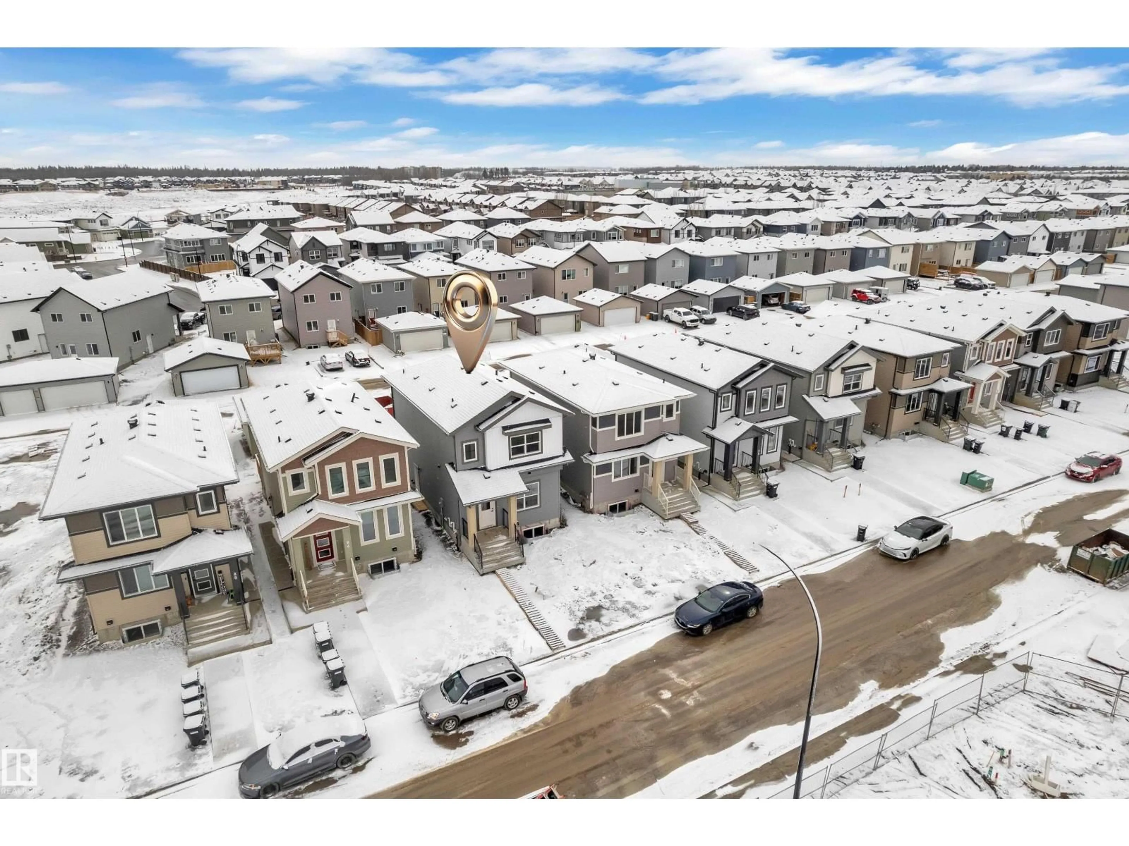 A pic from outside/outdoor area/front of a property/back of a property/a pic from drone, street for 84 PATRIOT WY, Spruce Grove Alberta T7X4E8