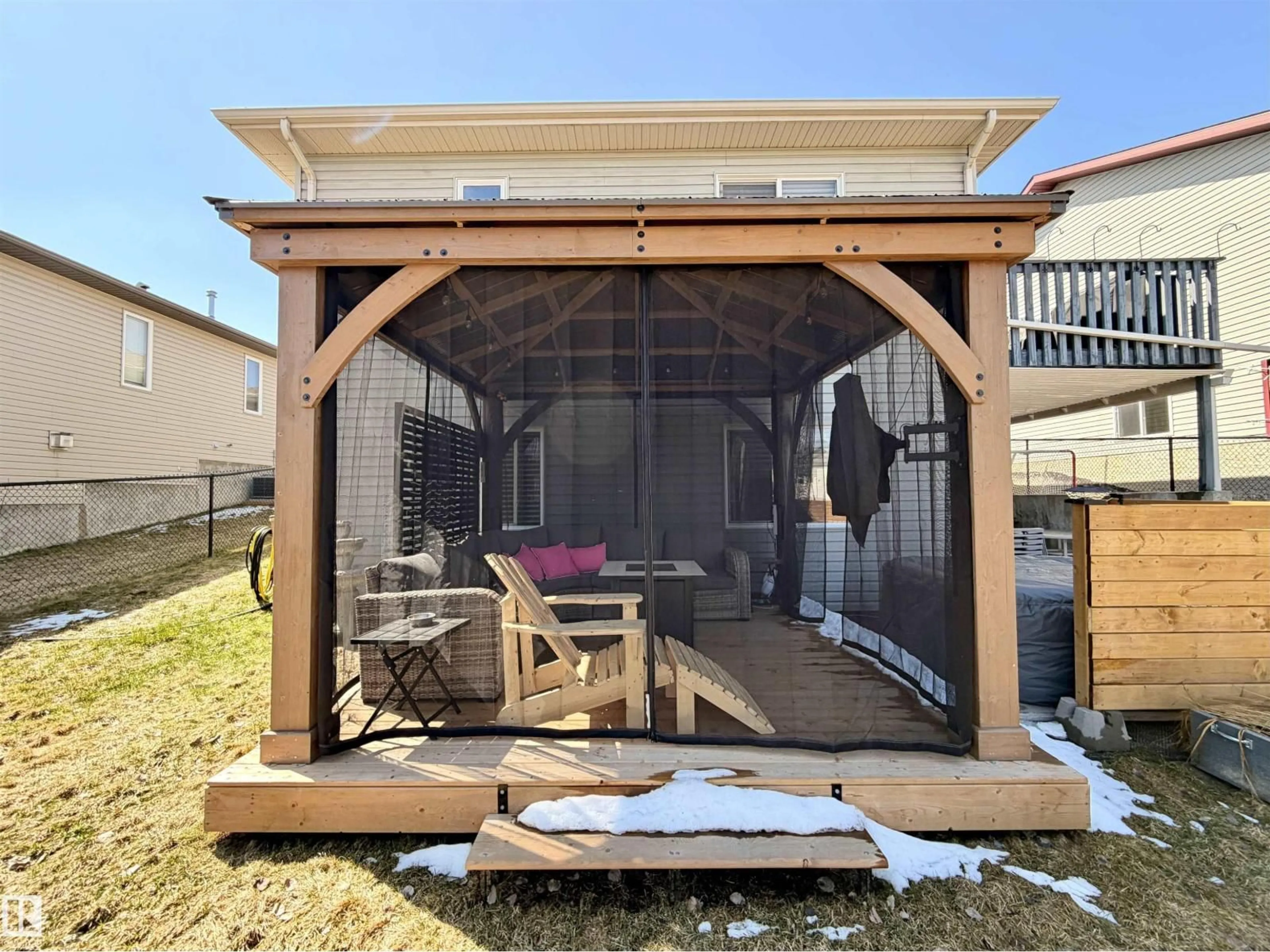 Patio, street for 4465 38 ST, Drayton Valley Alberta T7A0A8