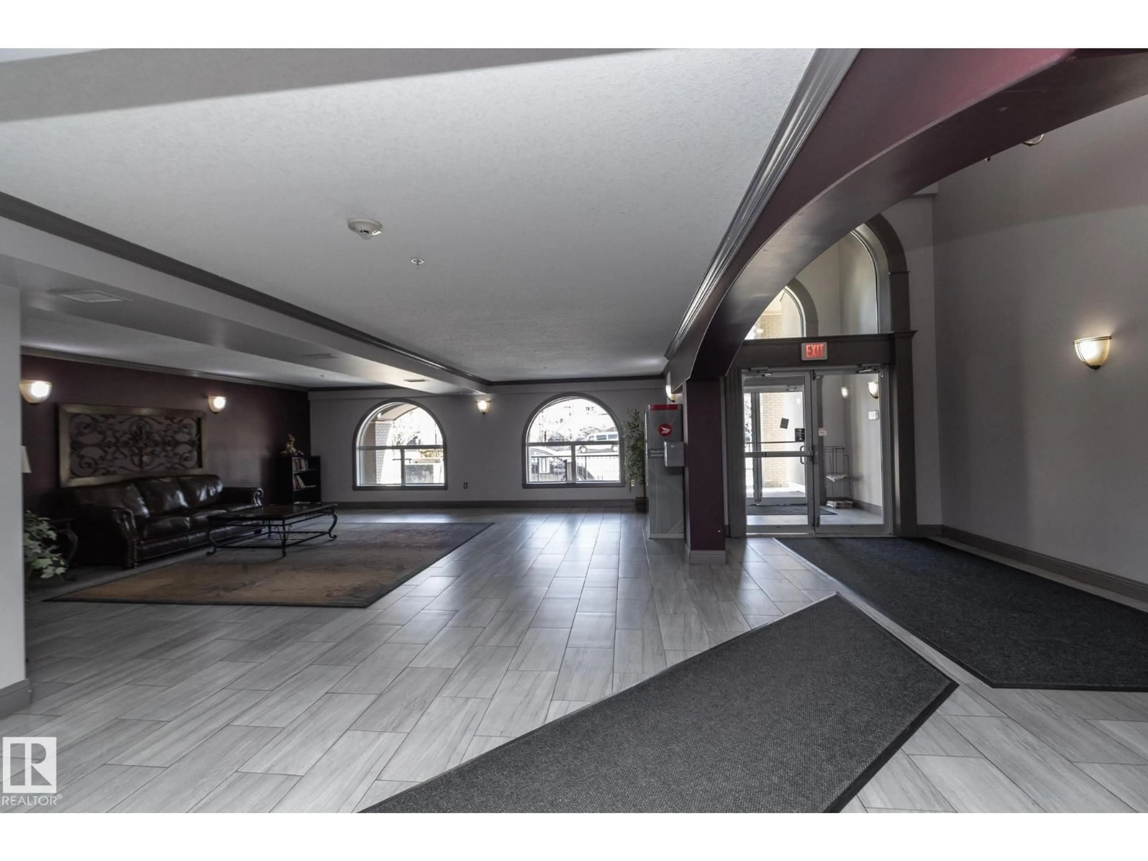 Indoor foyer for #209 - 13111 140 AV, Edmonton Alberta T6V0B1