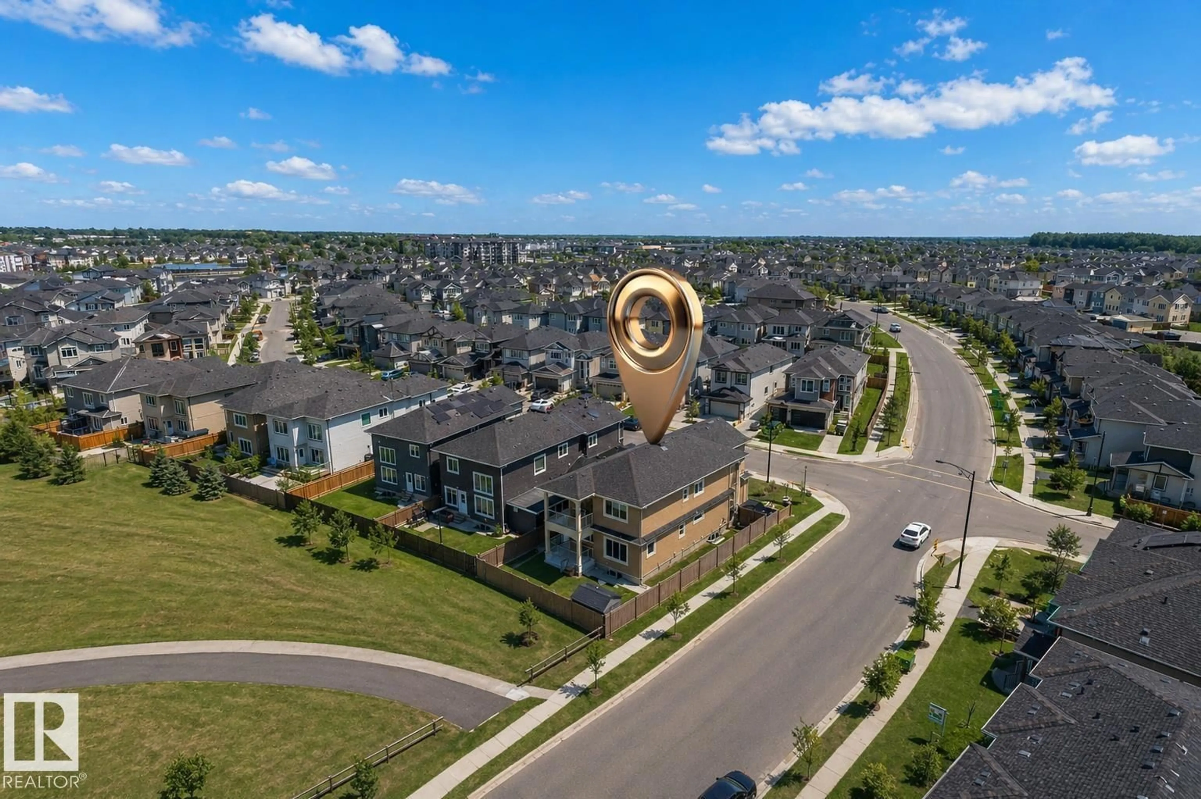 A pic from outside/outdoor area/front of a property/back of a property/a pic from drone, street for NW - 1404 25 ST, Edmonton Alberta T6T2K7