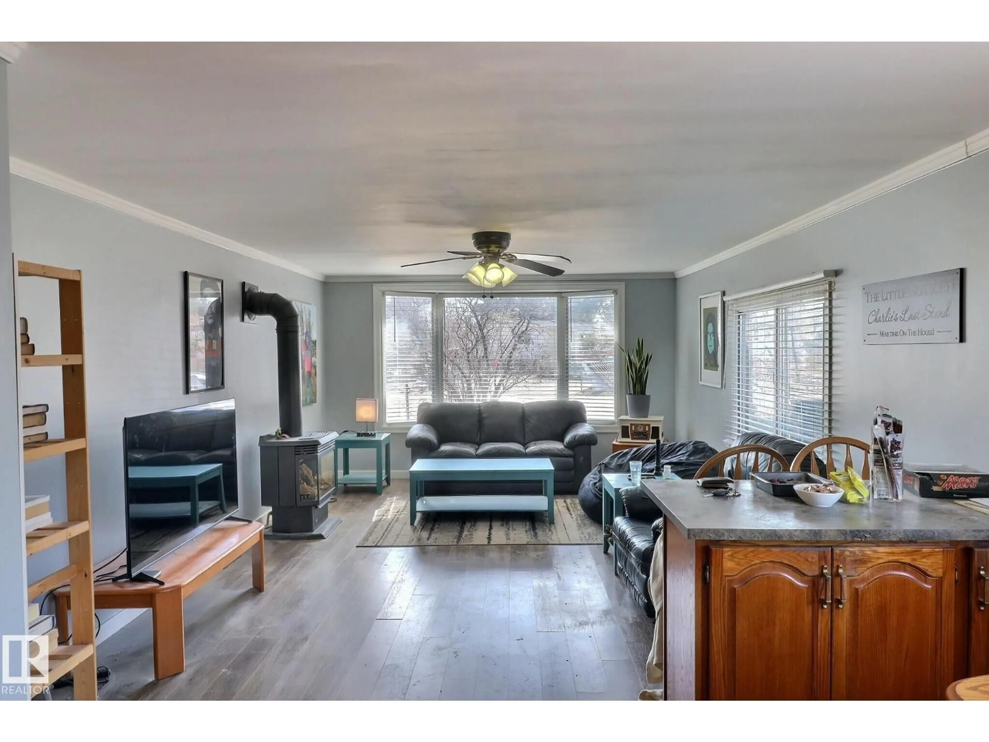 Unknown for 255 EVERGREEN PA, Edmonton Alberta T5Y4M2