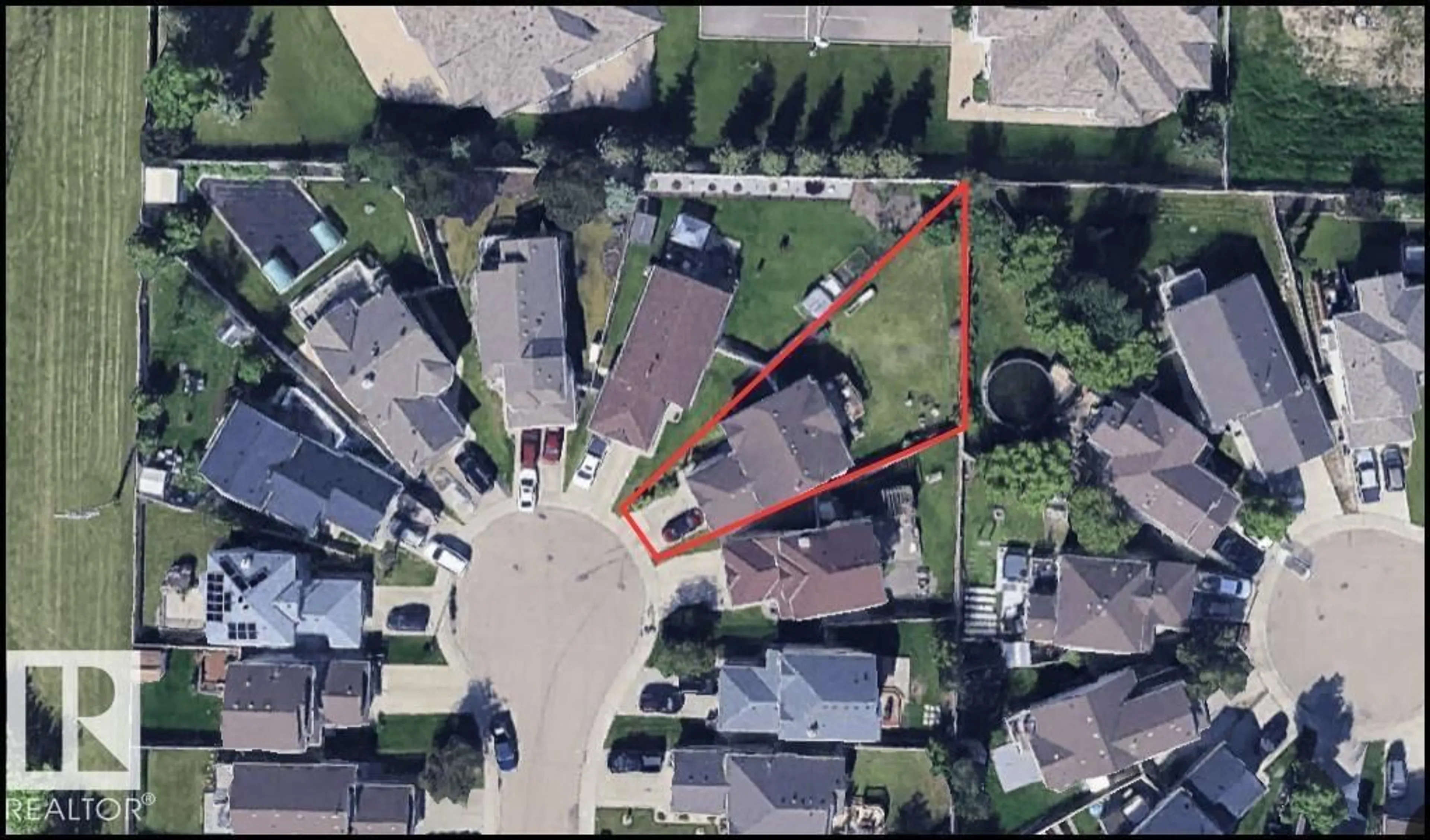 A pic from outside/outdoor area/front of a property/back of a property/a pic from drone, street for 9218 163 AV, Edmonton Alberta T5Z3M8
