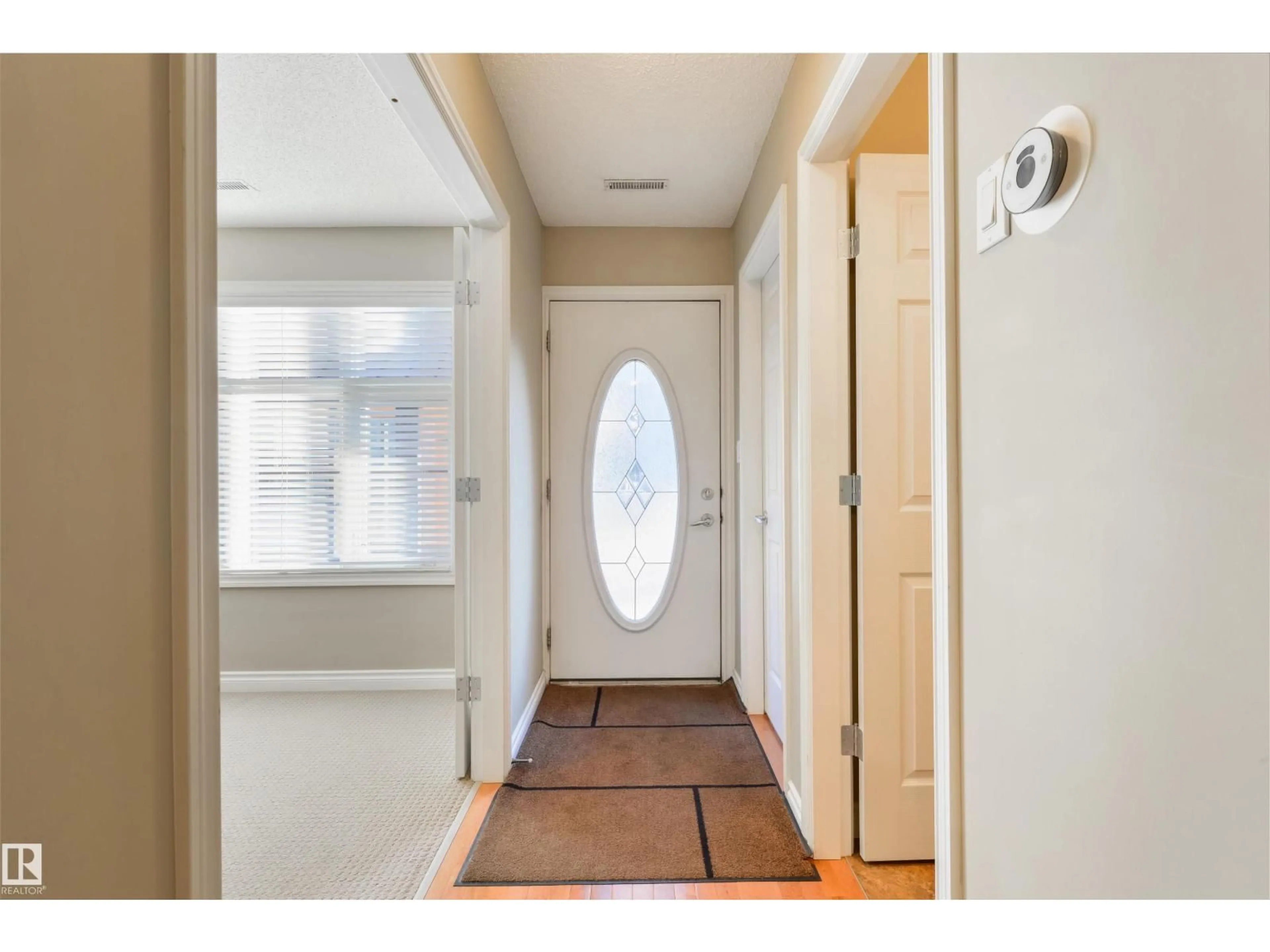 Indoor entryway for 9026 - 3 JASPER AVE, Edmonton Alberta T5H3S8