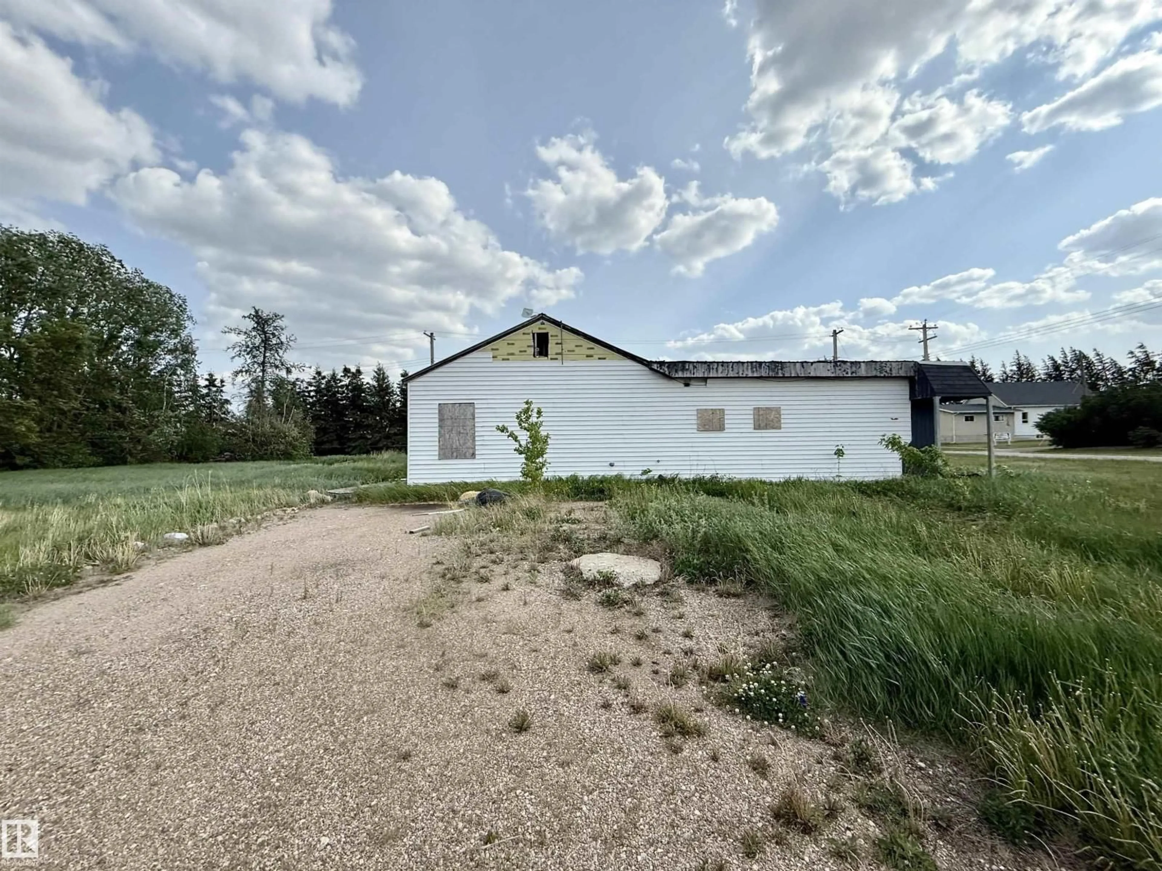 Unknown for 4913 & 4909 49 AV, Glendon Alberta T0A1P0