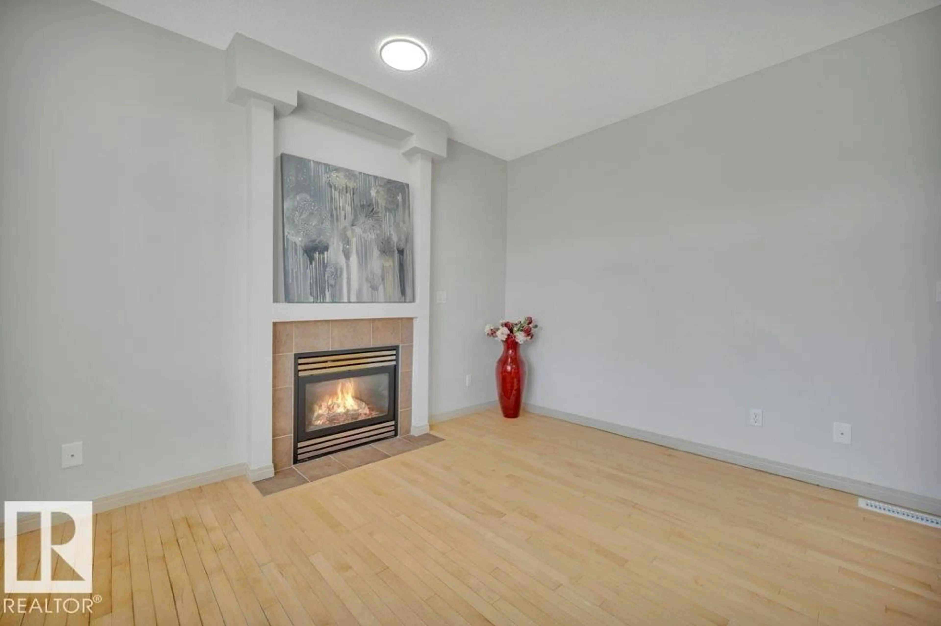 A pic of a room for #41 - 1650 TOWNE CENTER BV, Edmonton Alberta T6R0C5
