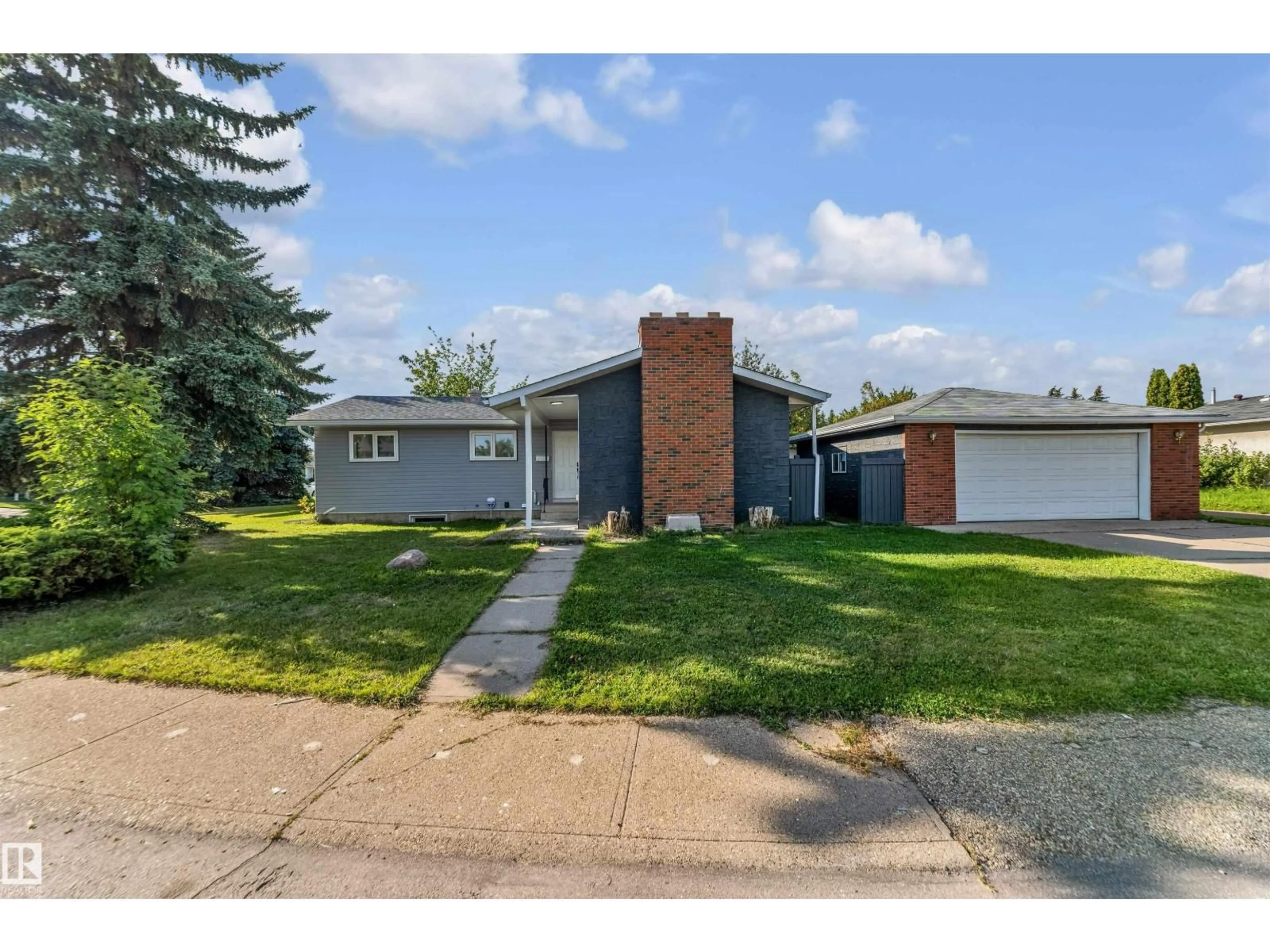 Unknown for 3508 84 ST, Edmonton Alberta T6K0H3