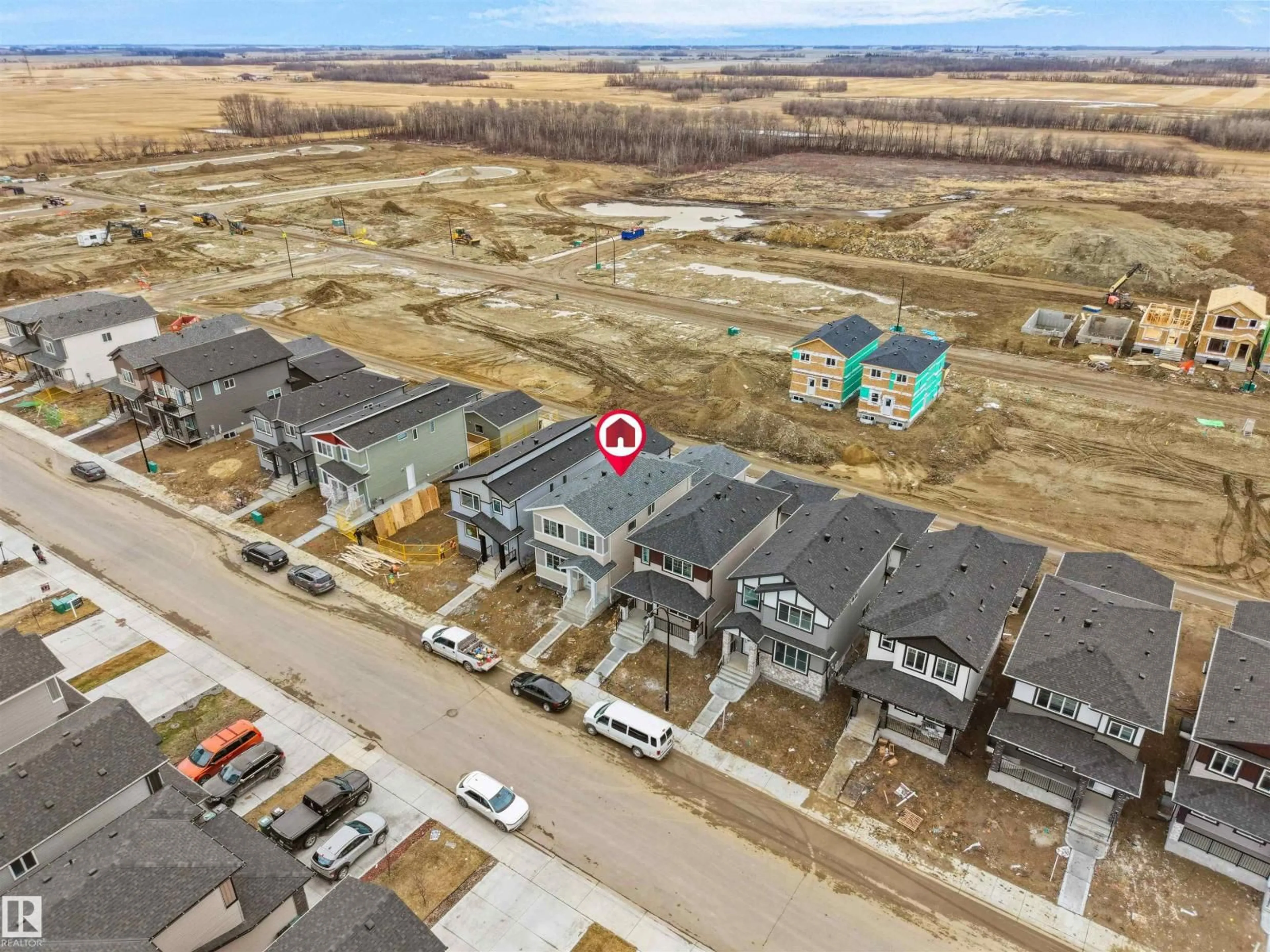 A pic from outside/outdoor area/front of a property/back of a property/a pic from drone, street for 332 ROBERTS WD, Leduc Alberta T9E1P9