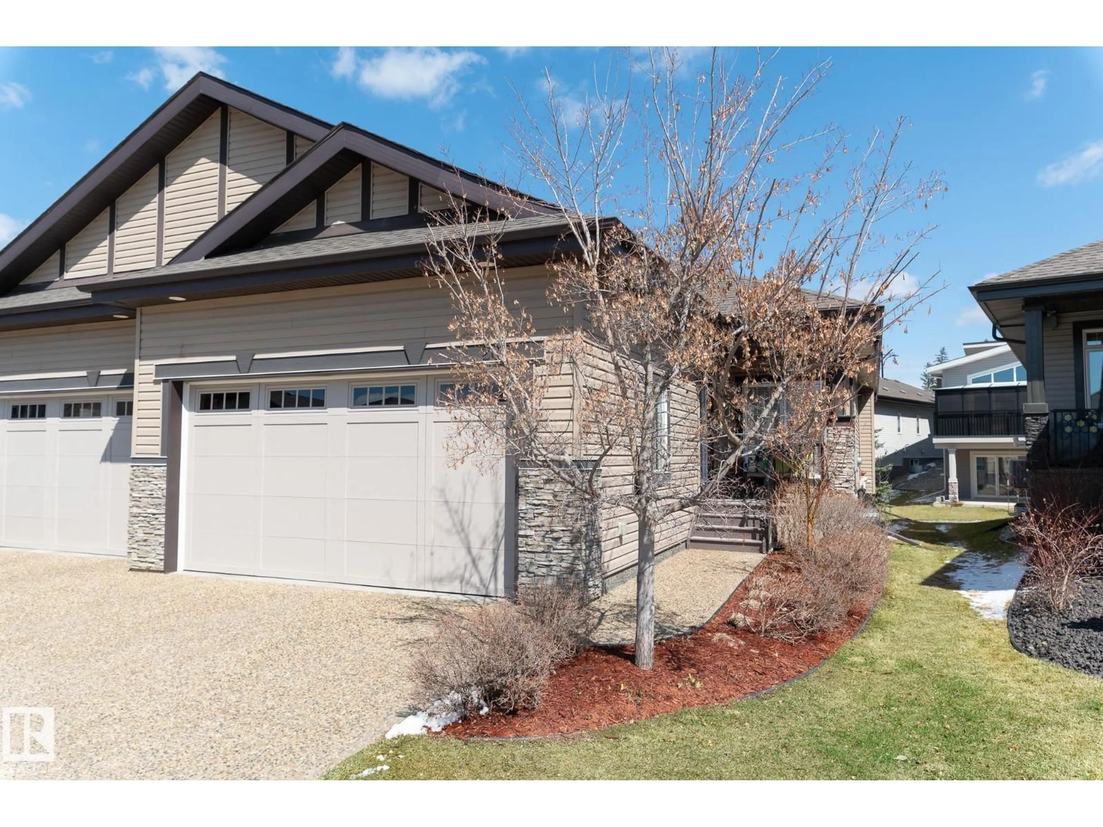 Home with vinyl exterior material, street for 207 HEATHERGLEN DR, Spruce Grove Alberta T7X0R6