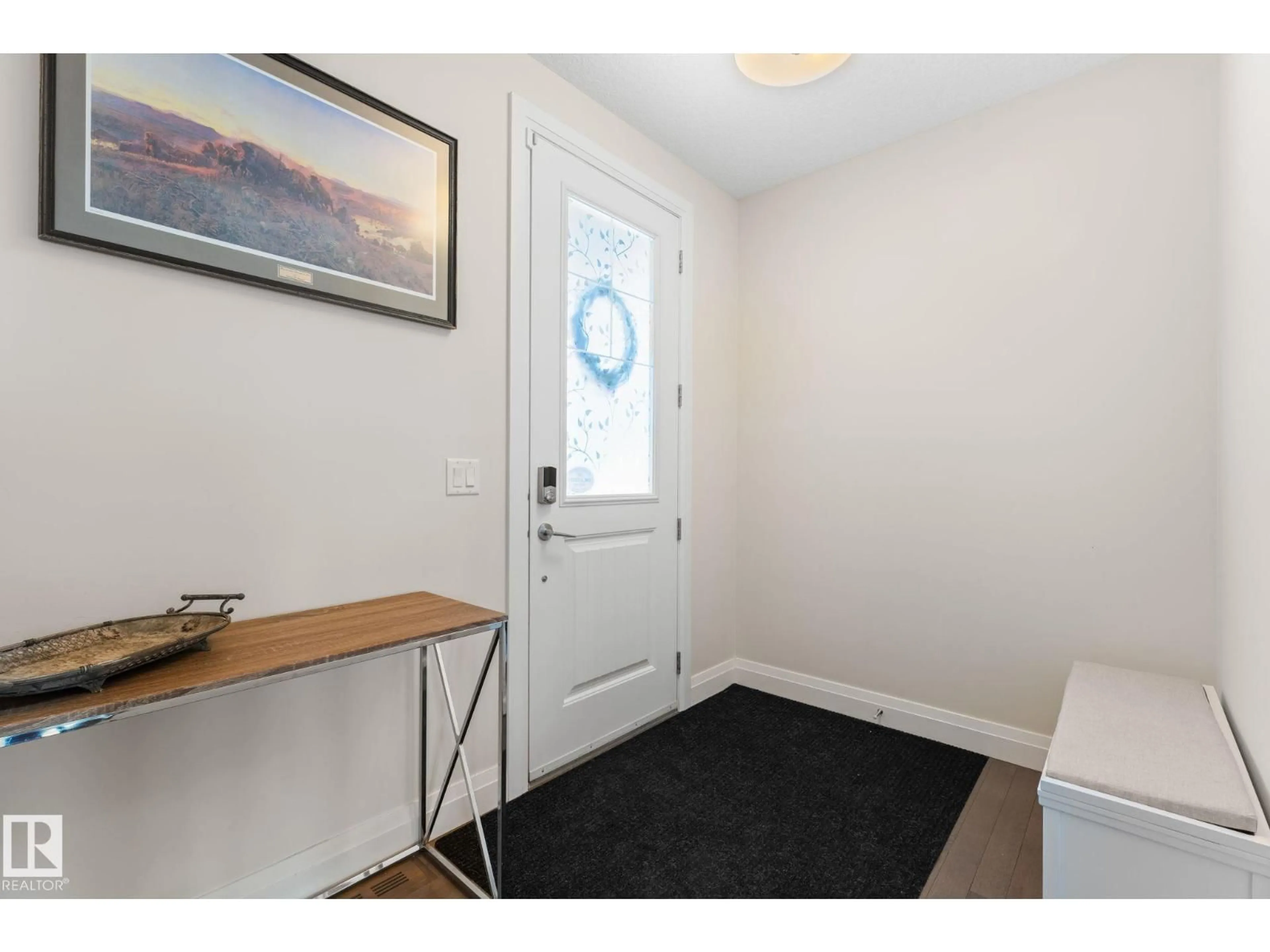 Indoor entryway for 8 SPRING, Spruce Grove Alberta T7X0L5