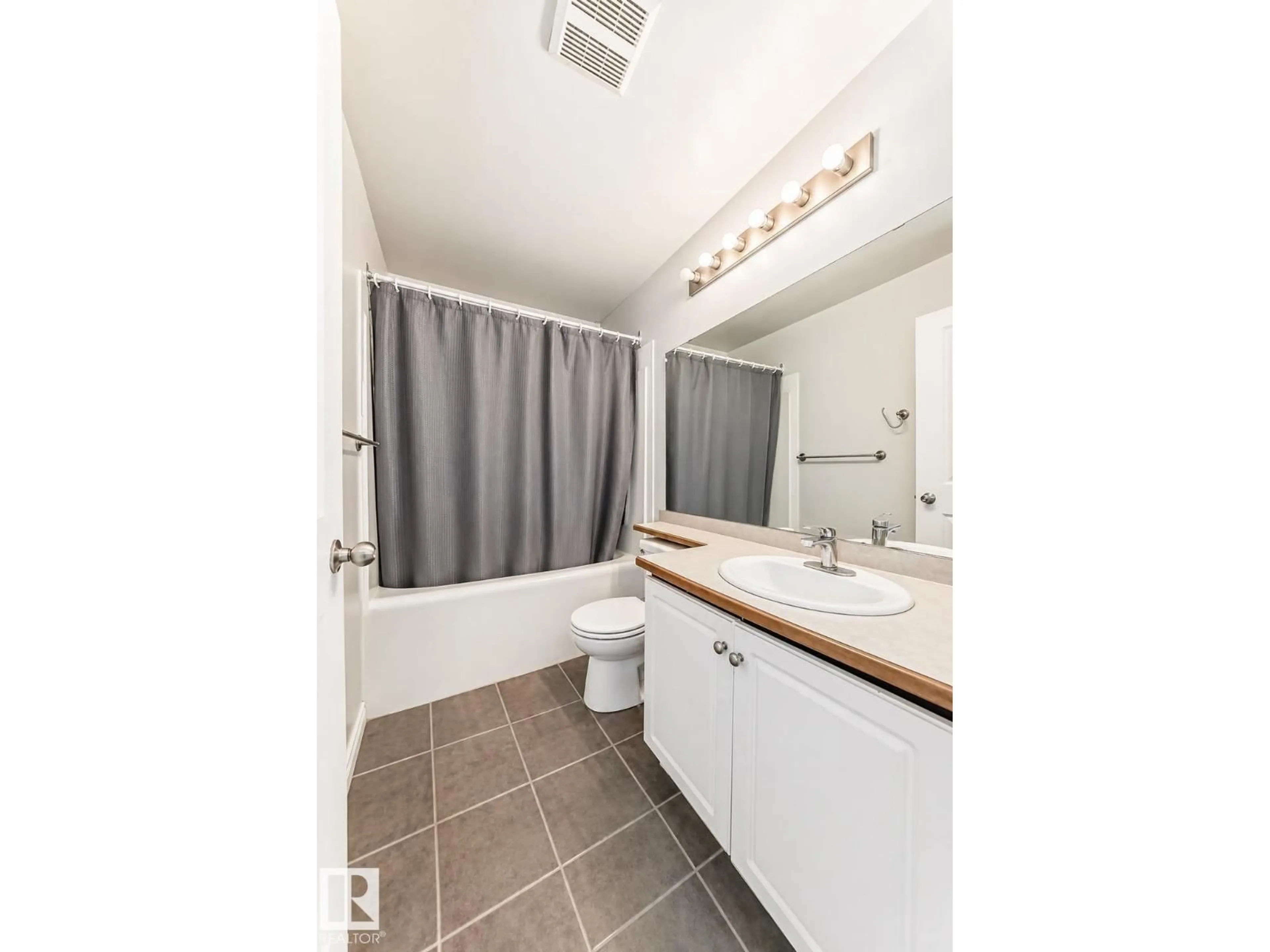 Standard bathroom, unknown for #102 - 16221 95 ST, Edmonton Alberta T5Z3V3