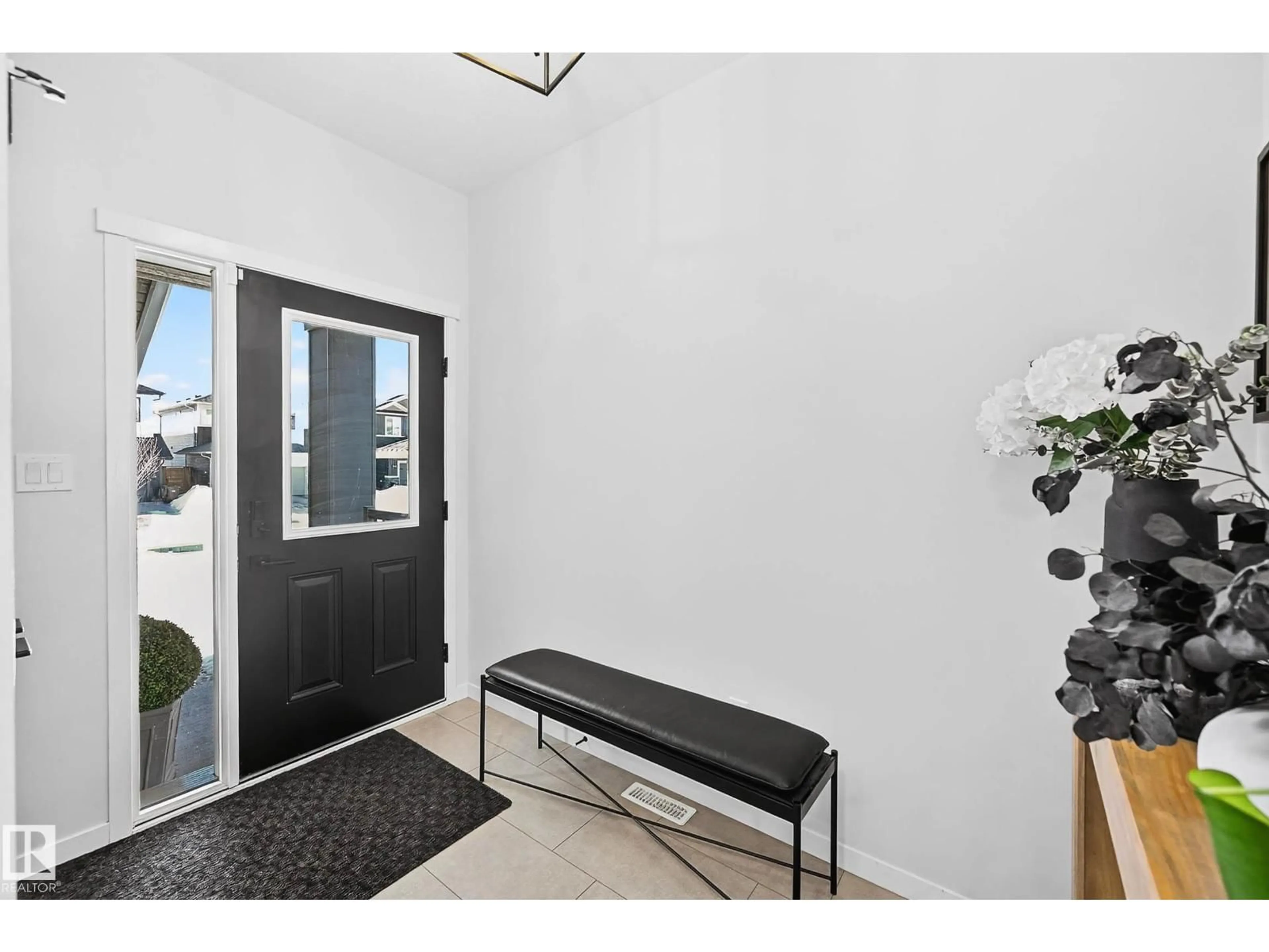 Indoor entryway for 34 RIVERHILL CR, St. Albert Alberta T8N7X4