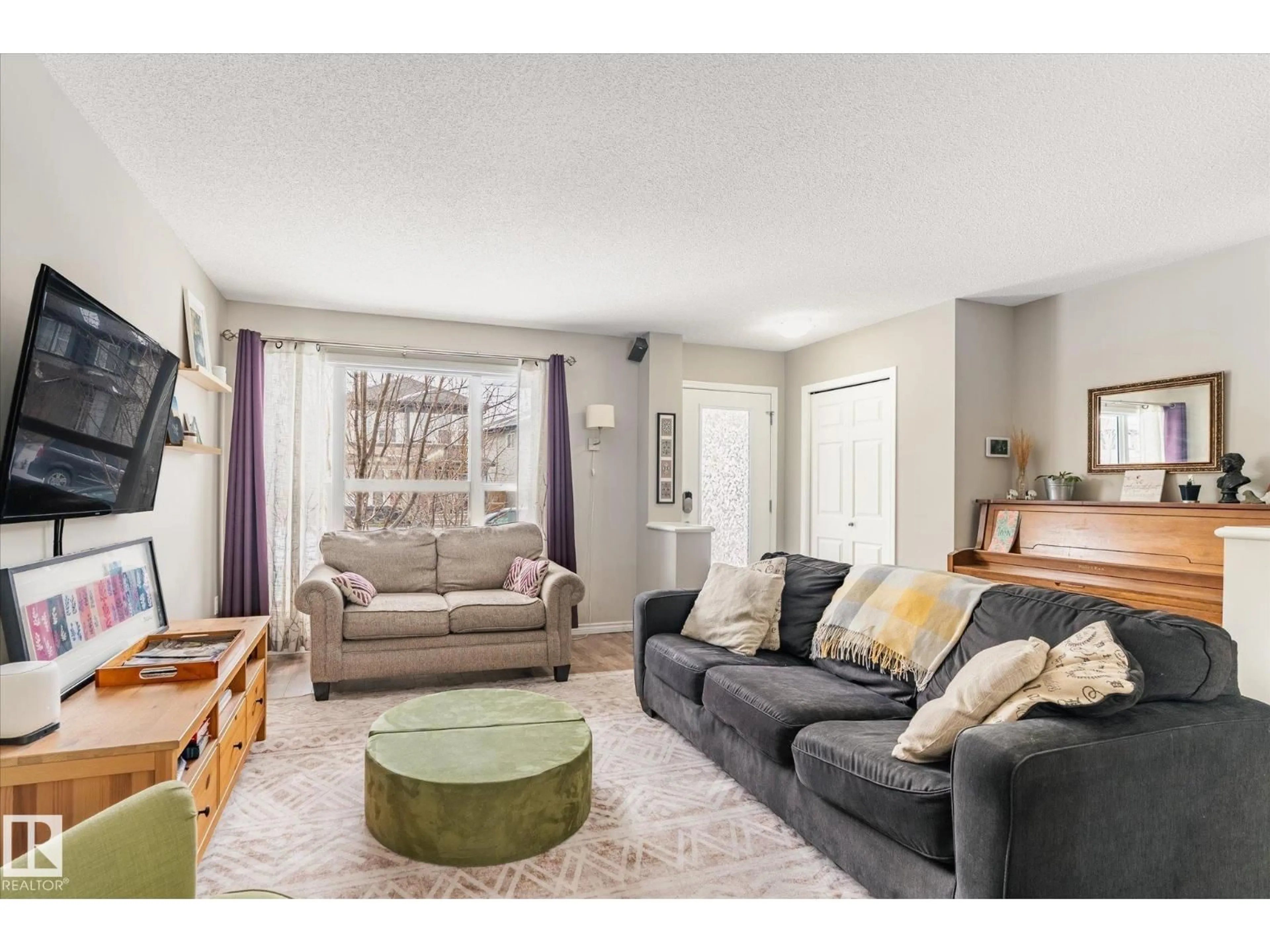 Living room with furniture, unknown for LI SW - 4320 PROWSE LINK, Edmonton Alberta T6W3A7