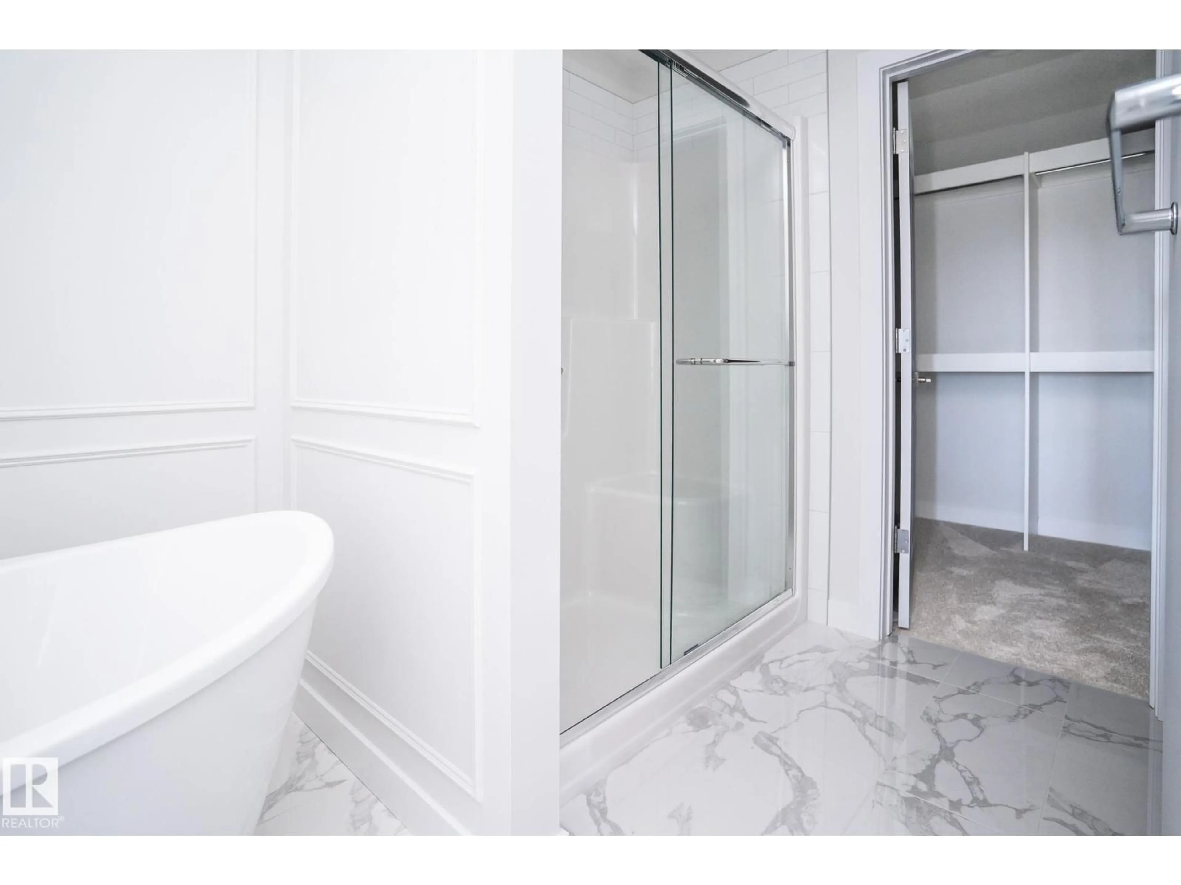 Unknown for 935 18 AV, Edmonton Alberta T6T2X3