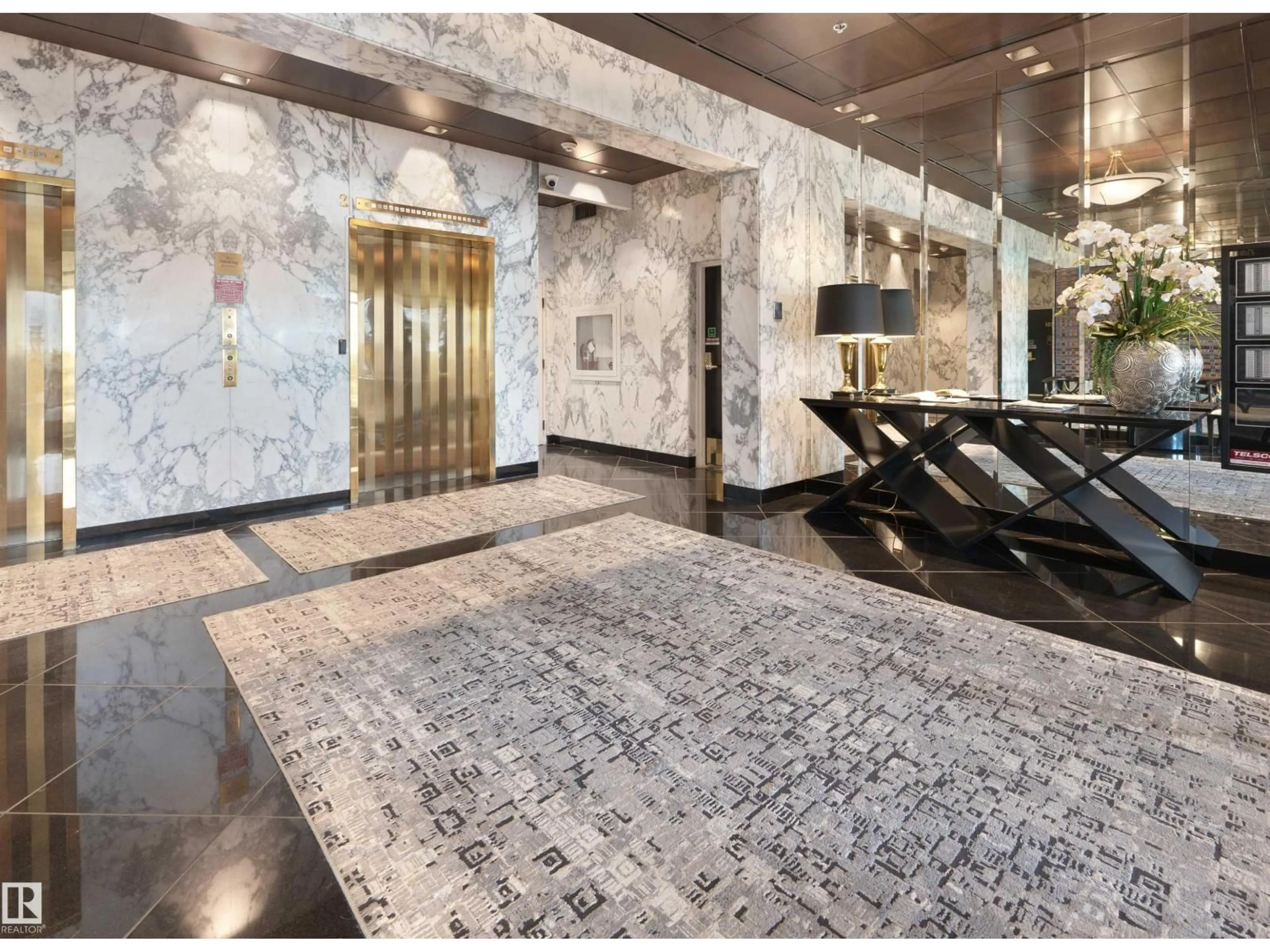 Lobby for 201 - 11826 100 AV, Edmonton Alberta T5K0K3