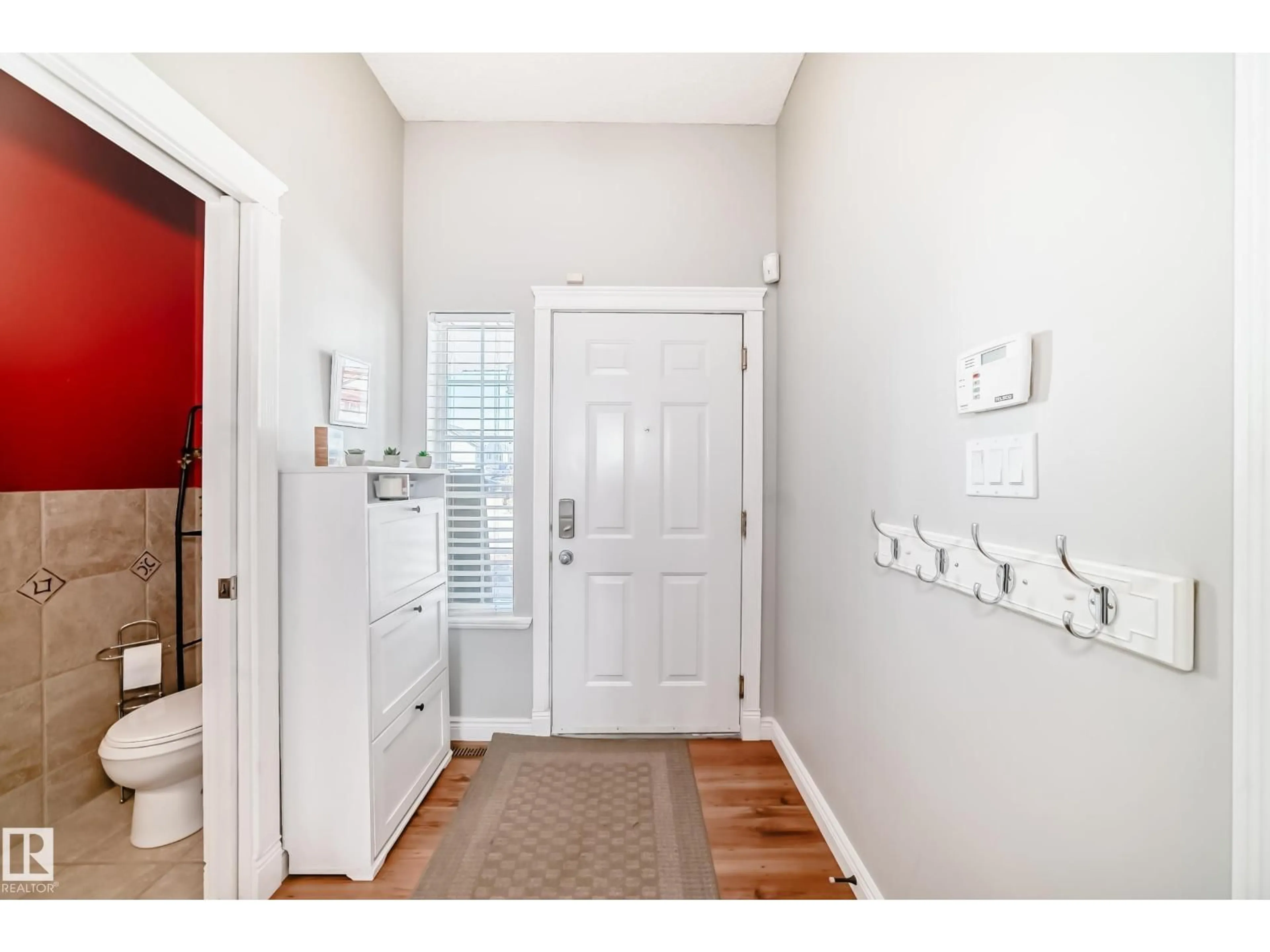 Indoor entryway for 16 200 ERIN RIDGE DR, St. Albert Alberta T8N7E2