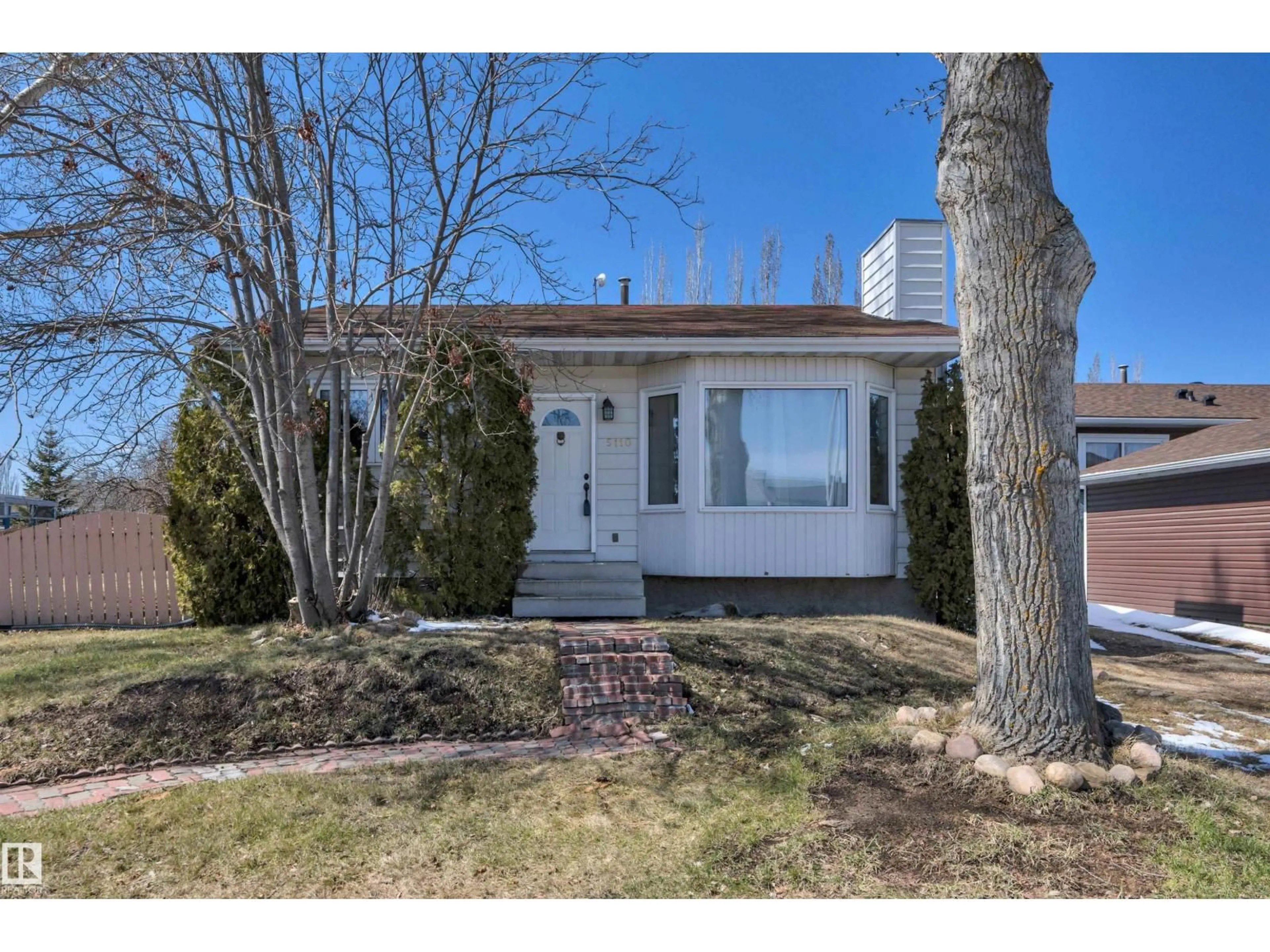 Unknown for 5110 AND 5106 52ND STREET, Calmar Alberta T0C0V0