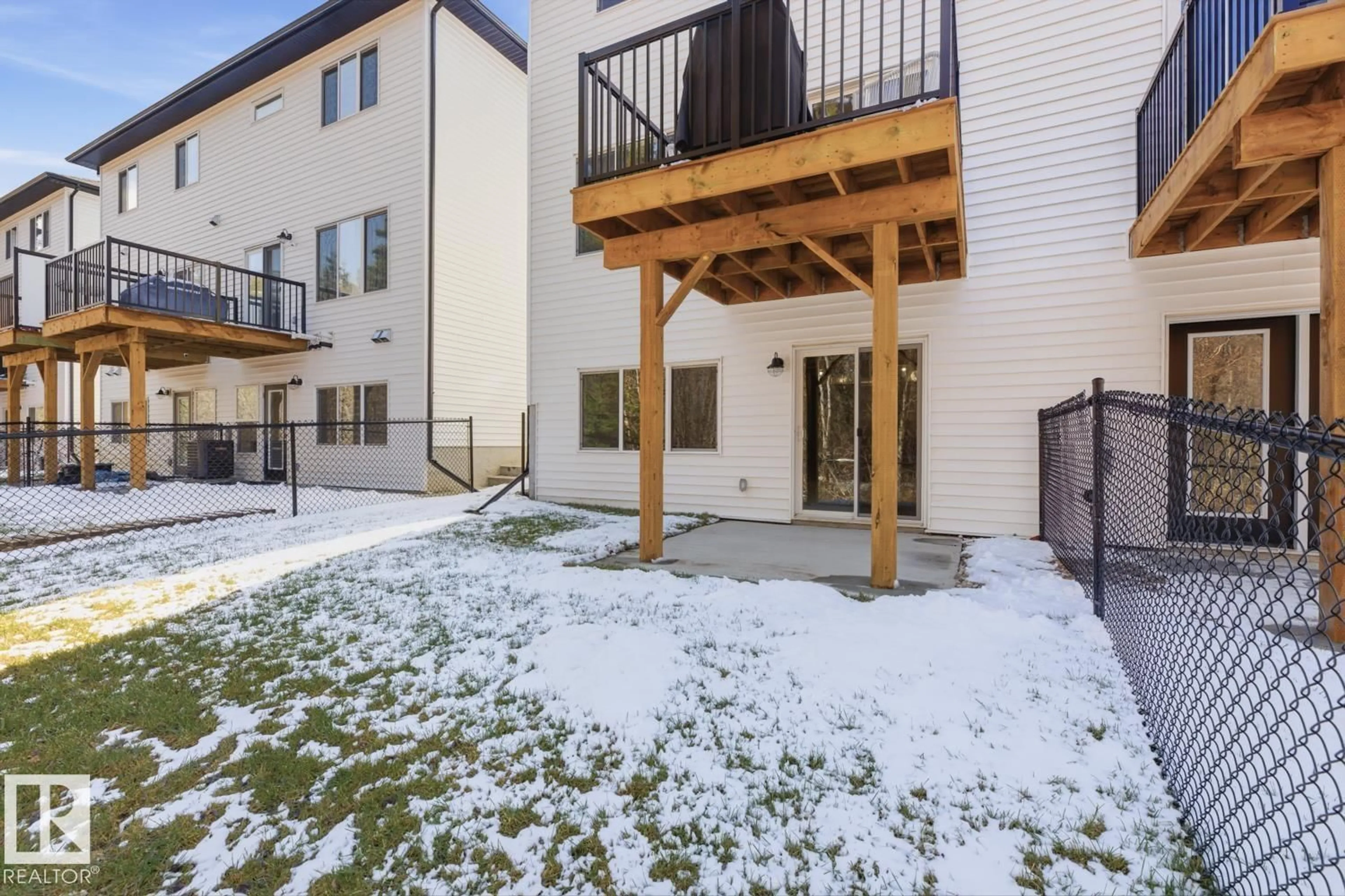 Patio, street for 19 - 5122 213A ST, Edmonton Alberta T6M1M6