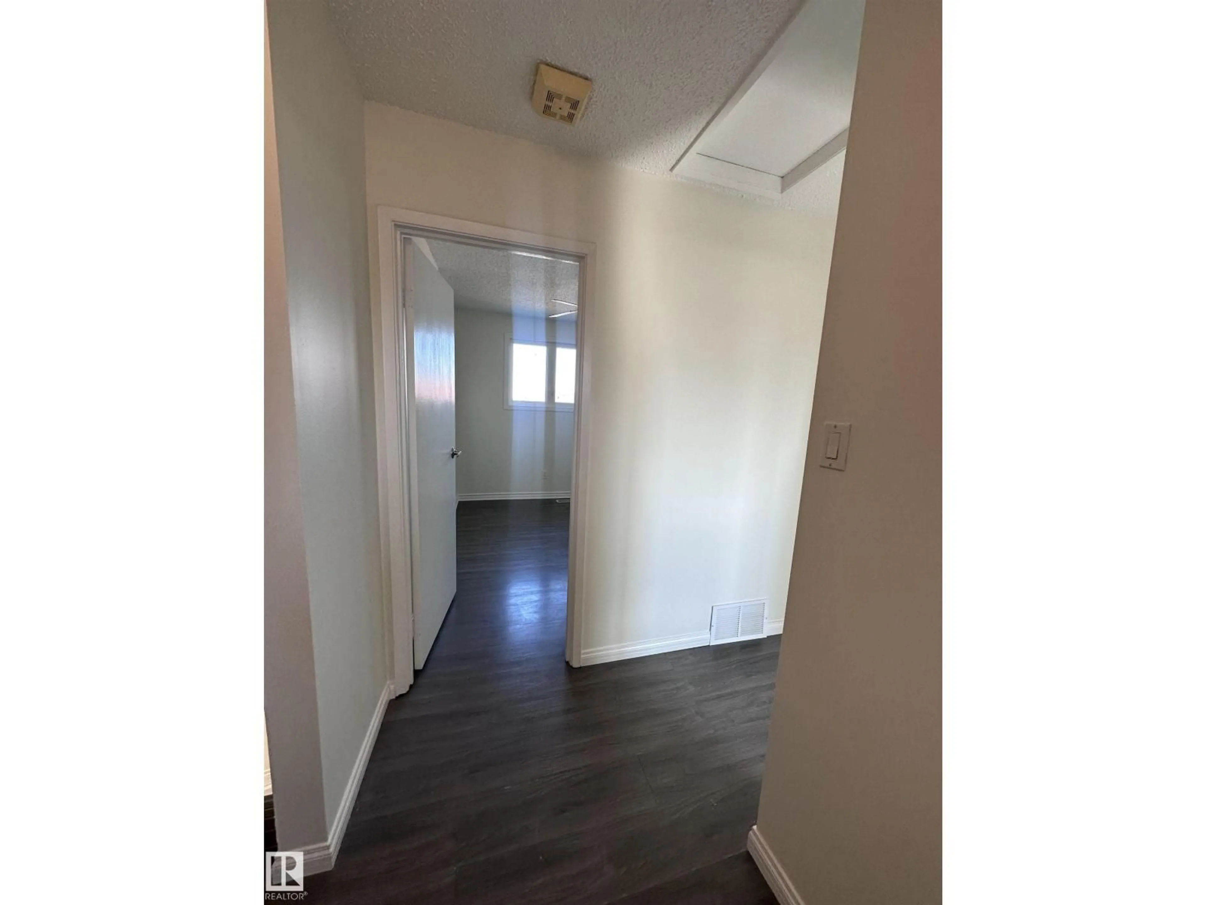 A pic of a room for 5625 137 AV, Edmonton Alberta T5A2H4