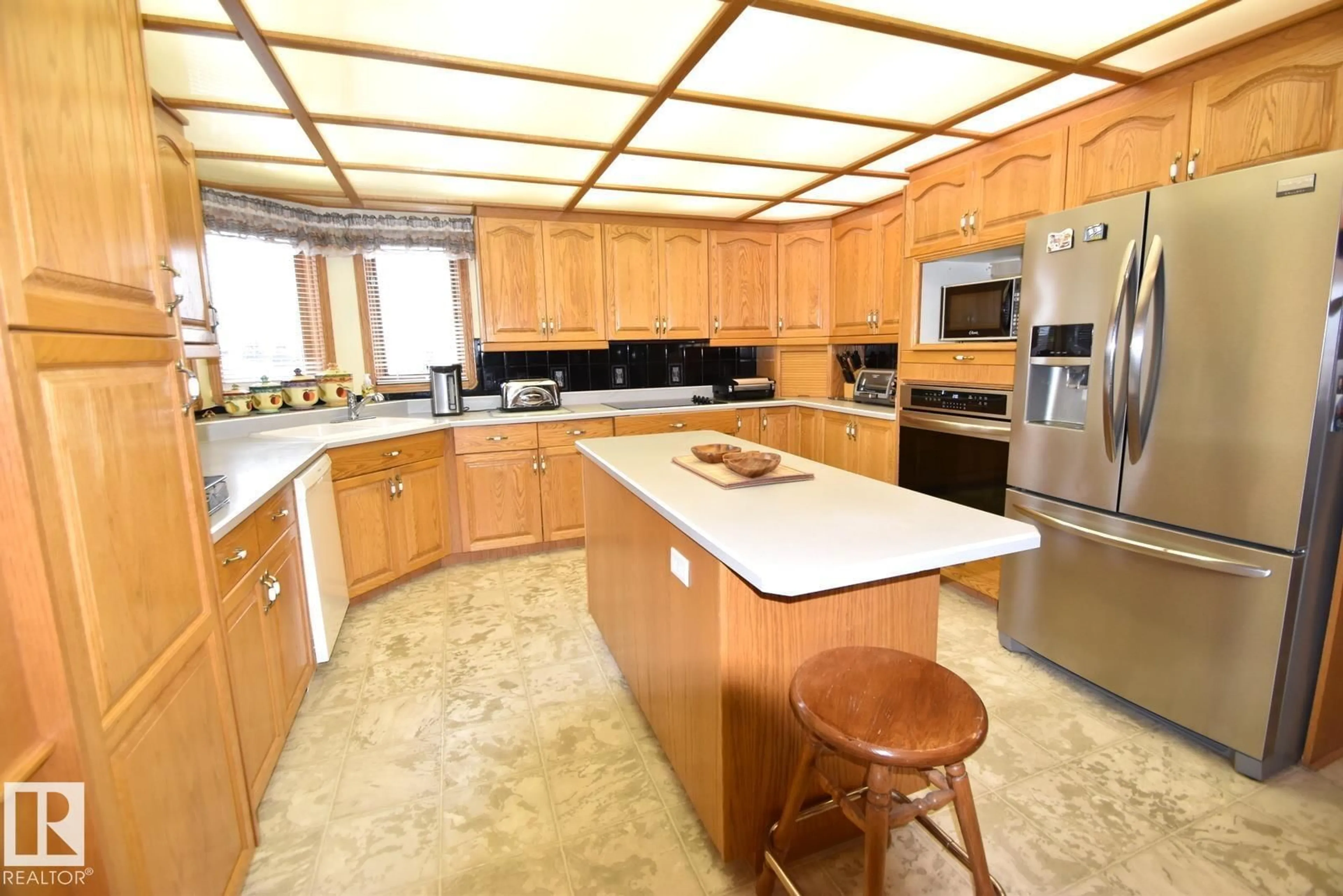 Standard kitchen, ceramic/tile floor for 5204 1 AV E, Boyle Alberta T0A0M0