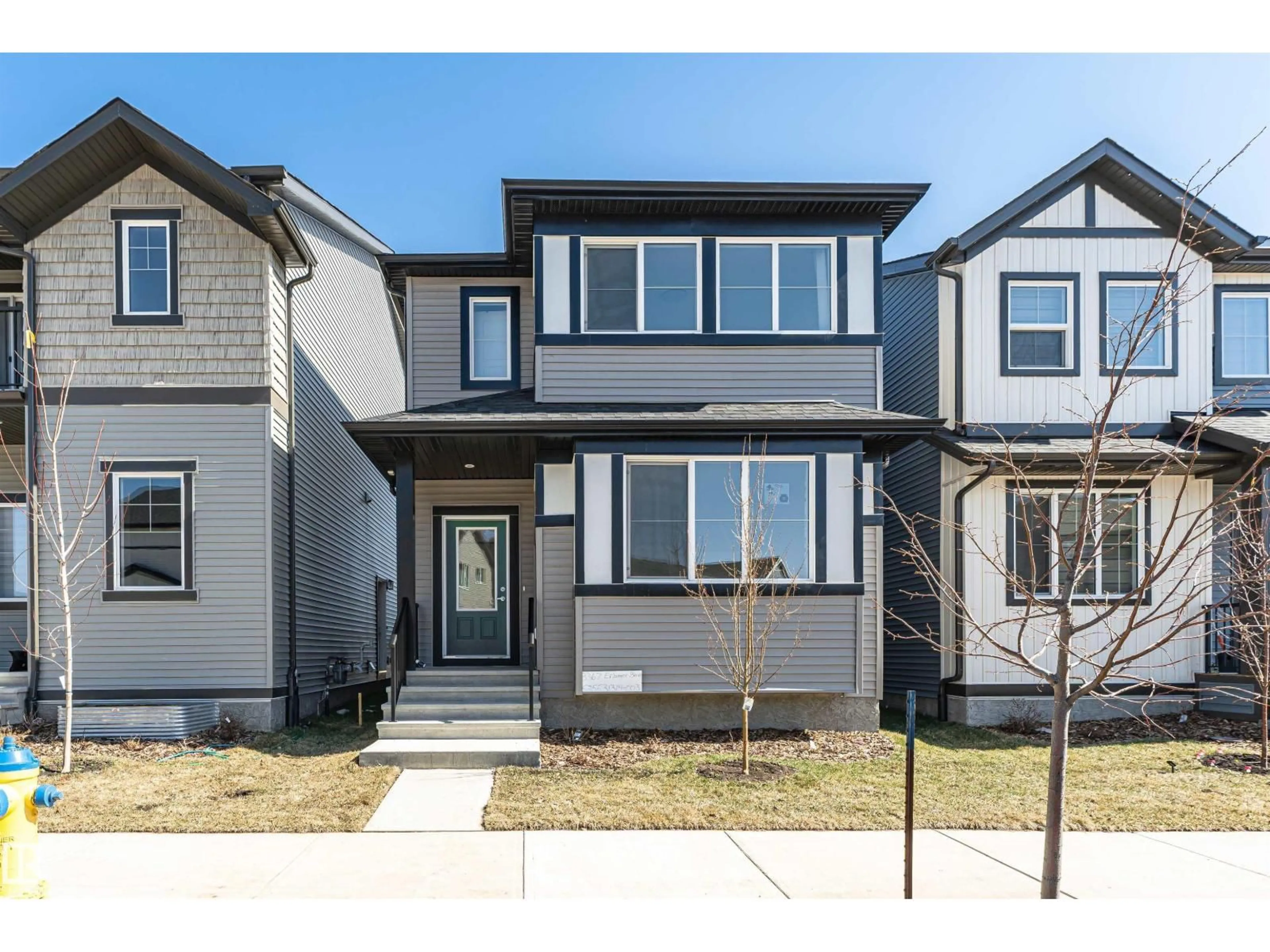 Home with vinyl exterior material, street for 3367 ERLANGER BN, Edmonton Alberta T6M3A6