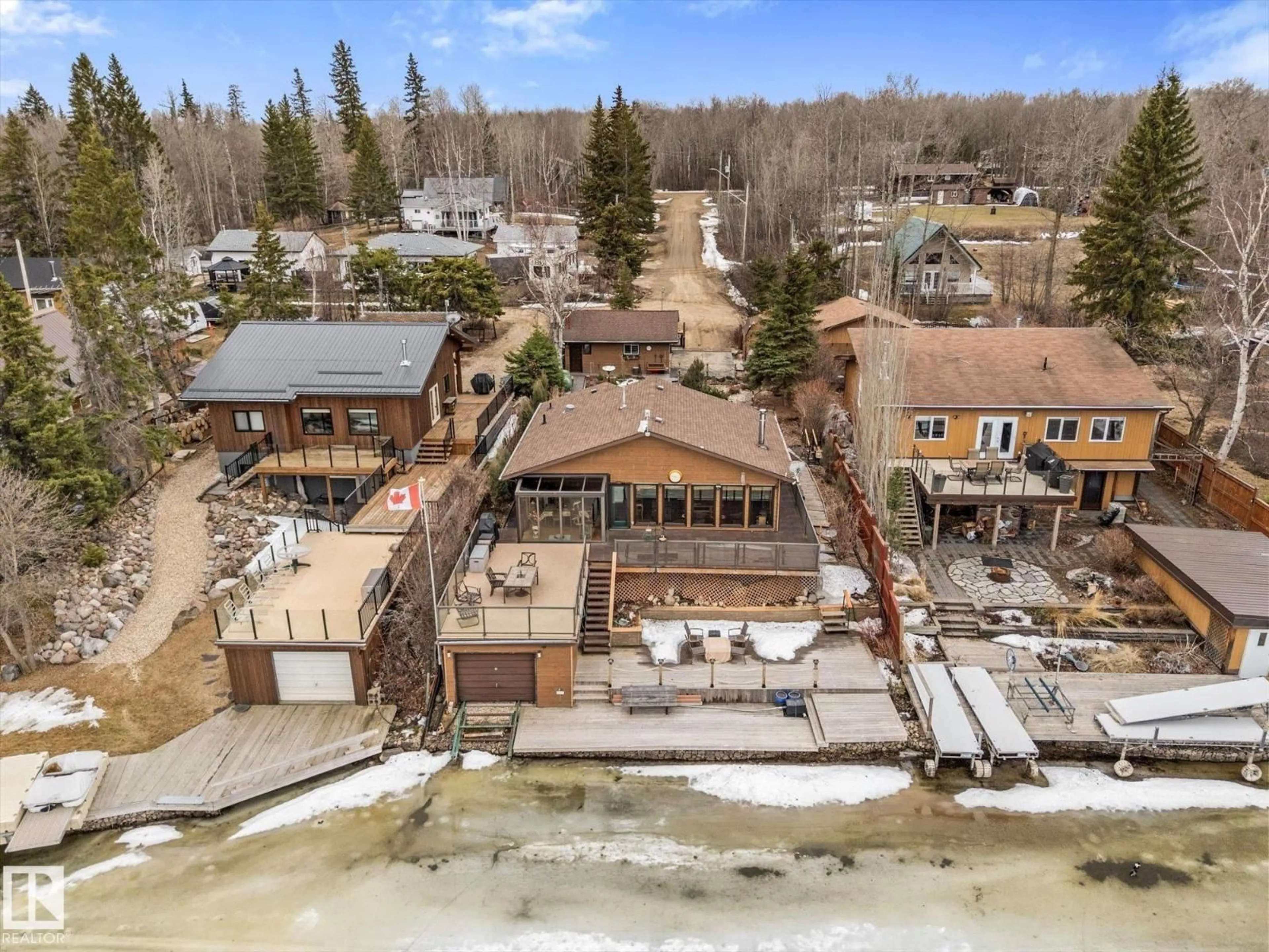 A pic from outside/outdoor area/front of a property/back of a property/a pic from drone, building for 5039 6 ST, Rural Lac Ste. Anne County Alberta T5M2T8