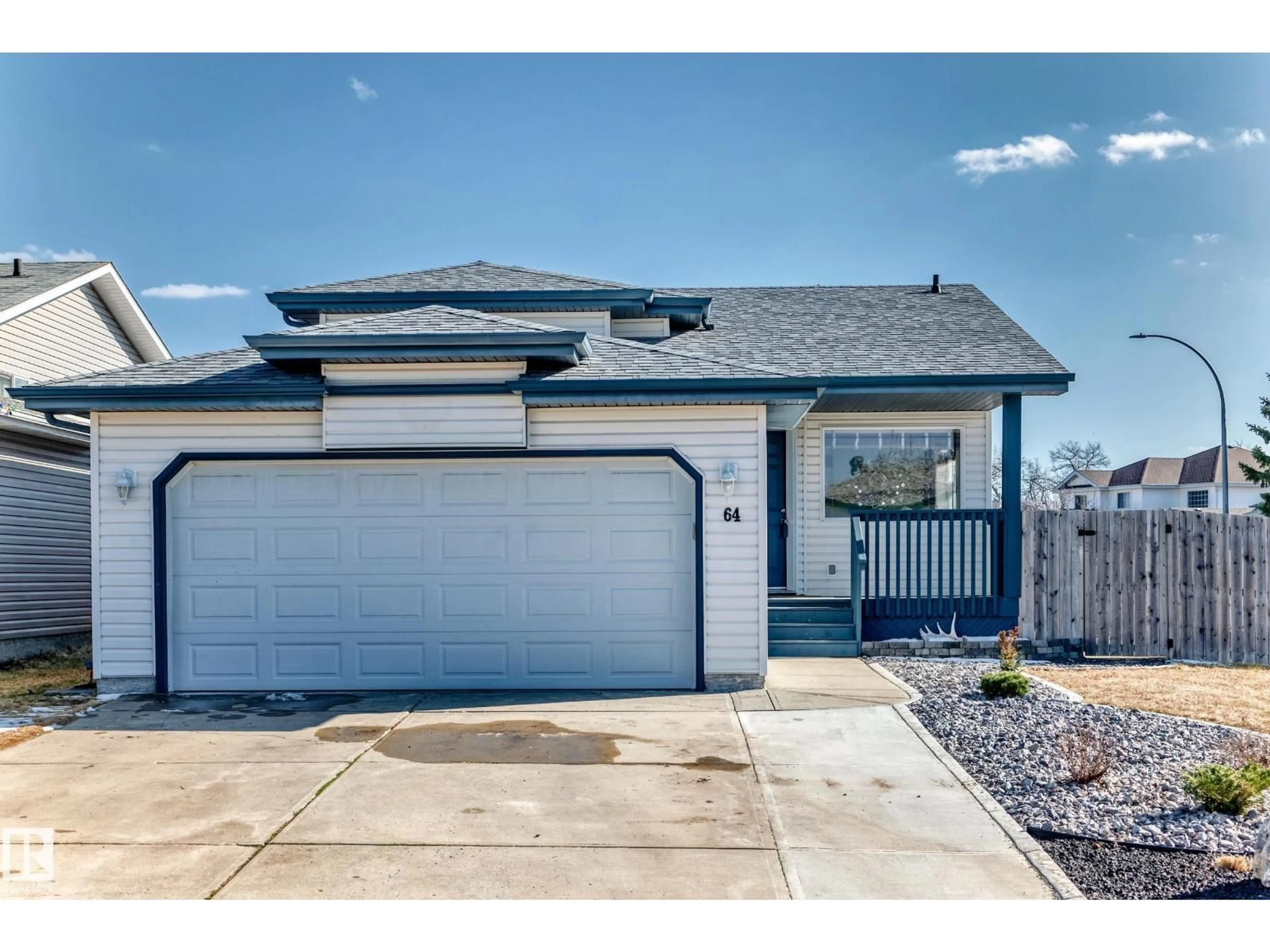 Home with vinyl exterior material, street for 64 LA COSTA FAIRWAY CL, Stony Plain Alberta T7Z2A5