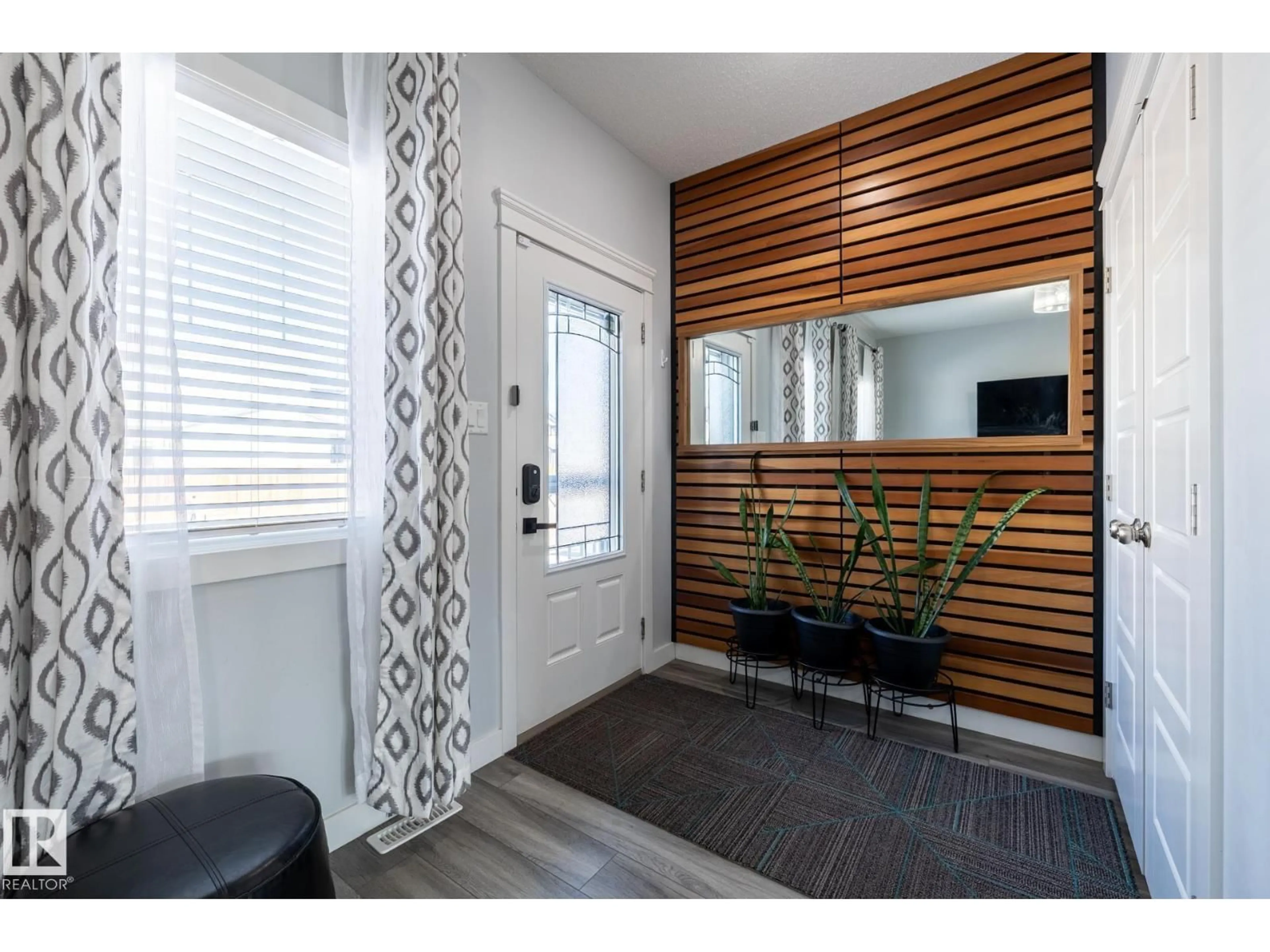 Indoor entryway for NW - 17721 64A ST, Edmonton Alberta T5Y3X4