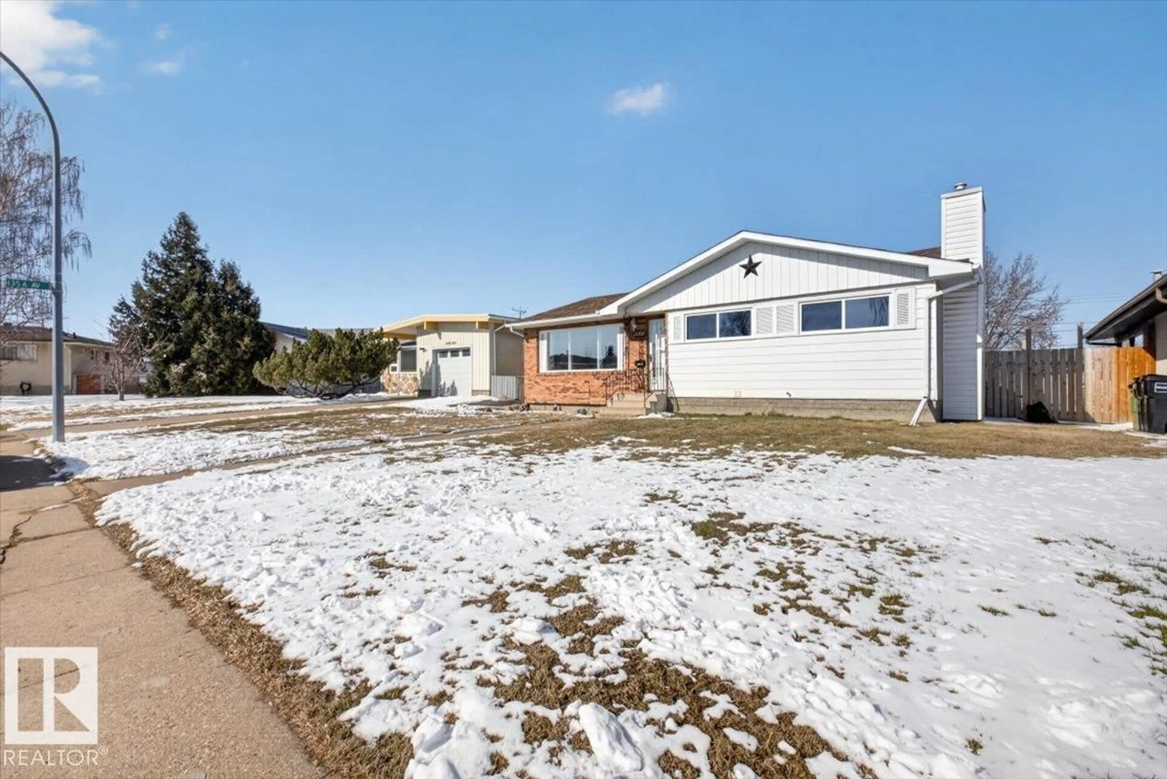 A pic from outside/outdoor area/front of a property/back of a property/a pic from drone, street for 13508 81 ST, Edmonton Alberta T5C1N9