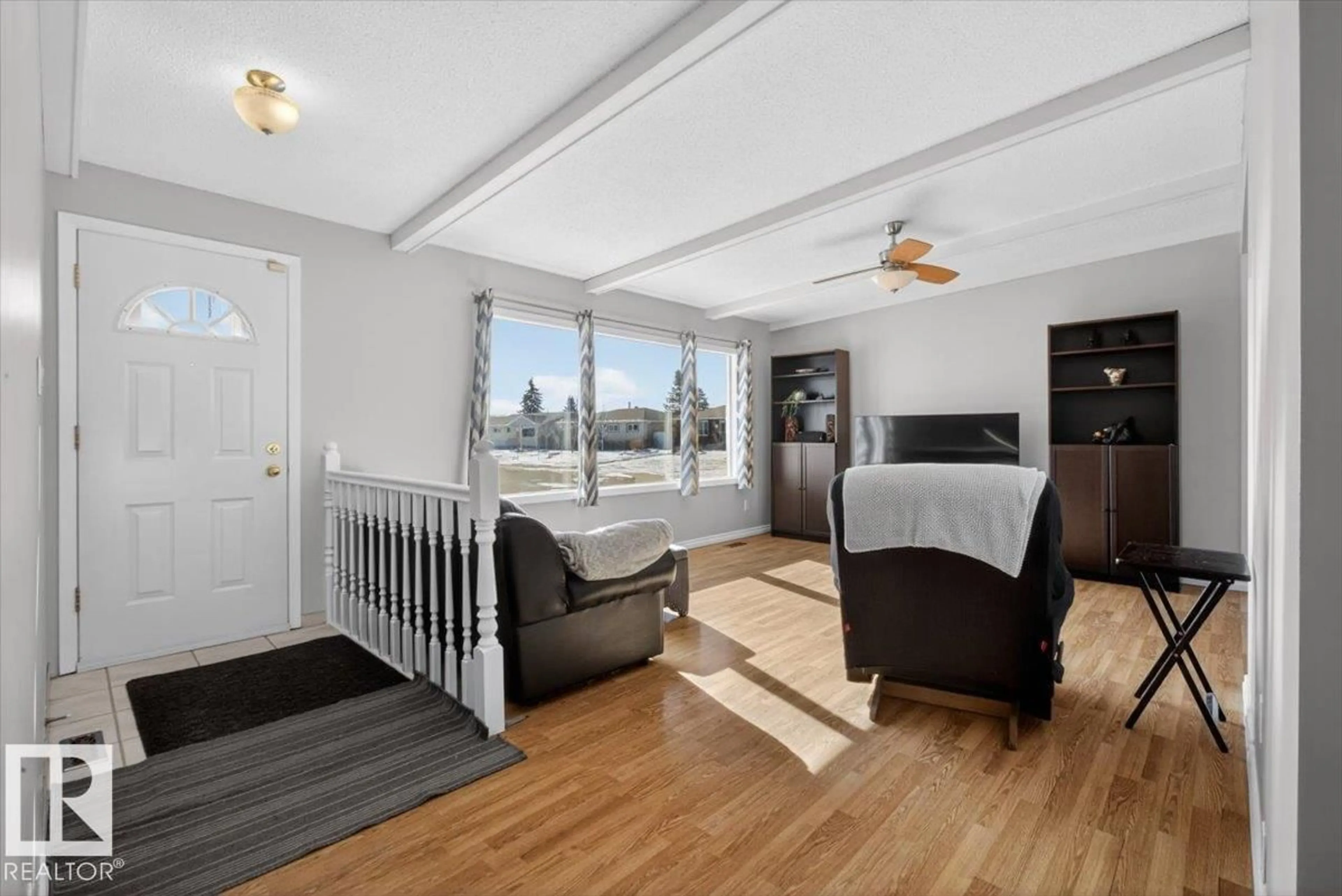 Living room with furniture, unknown for 13508 81 ST, Edmonton Alberta T5C1N9