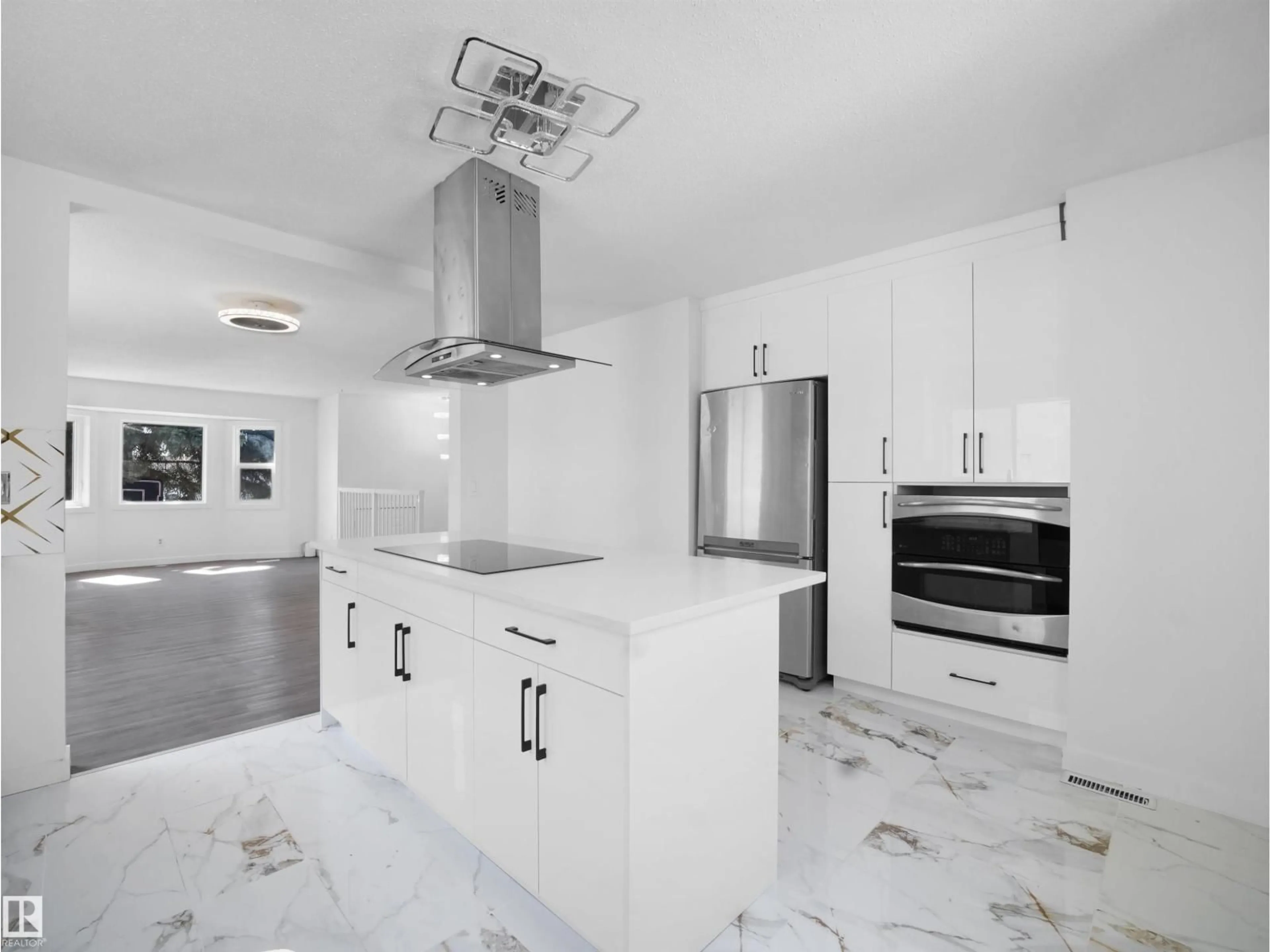 Contemporary kitchen, ceramic/tile floor for NW - 3608 33 AV, Edmonton Alberta T6L5G6