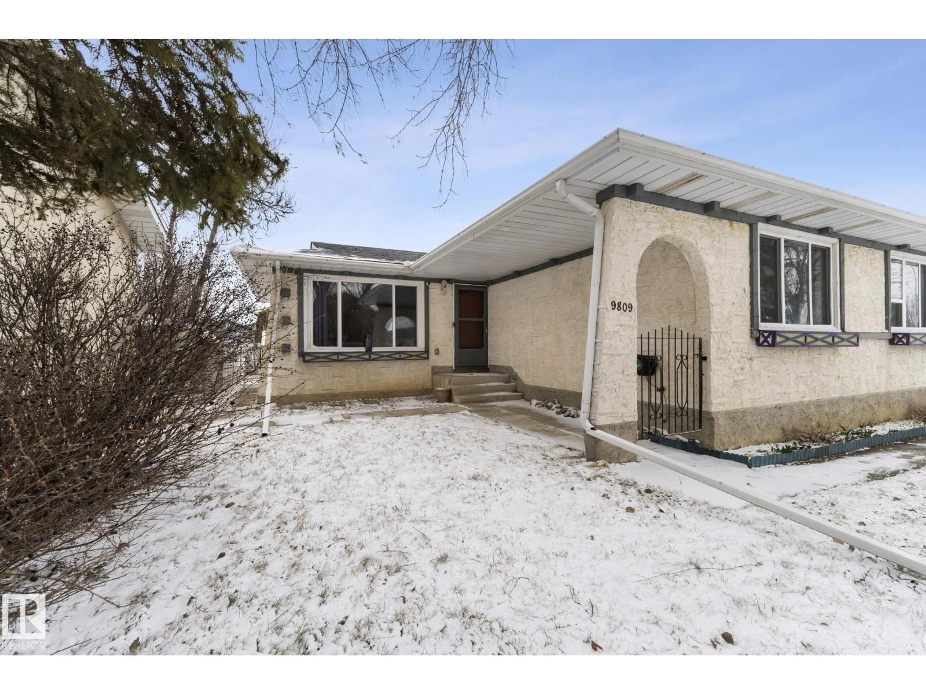 Unknown for 9809 97 ST, Morinville Alberta T8R1G7