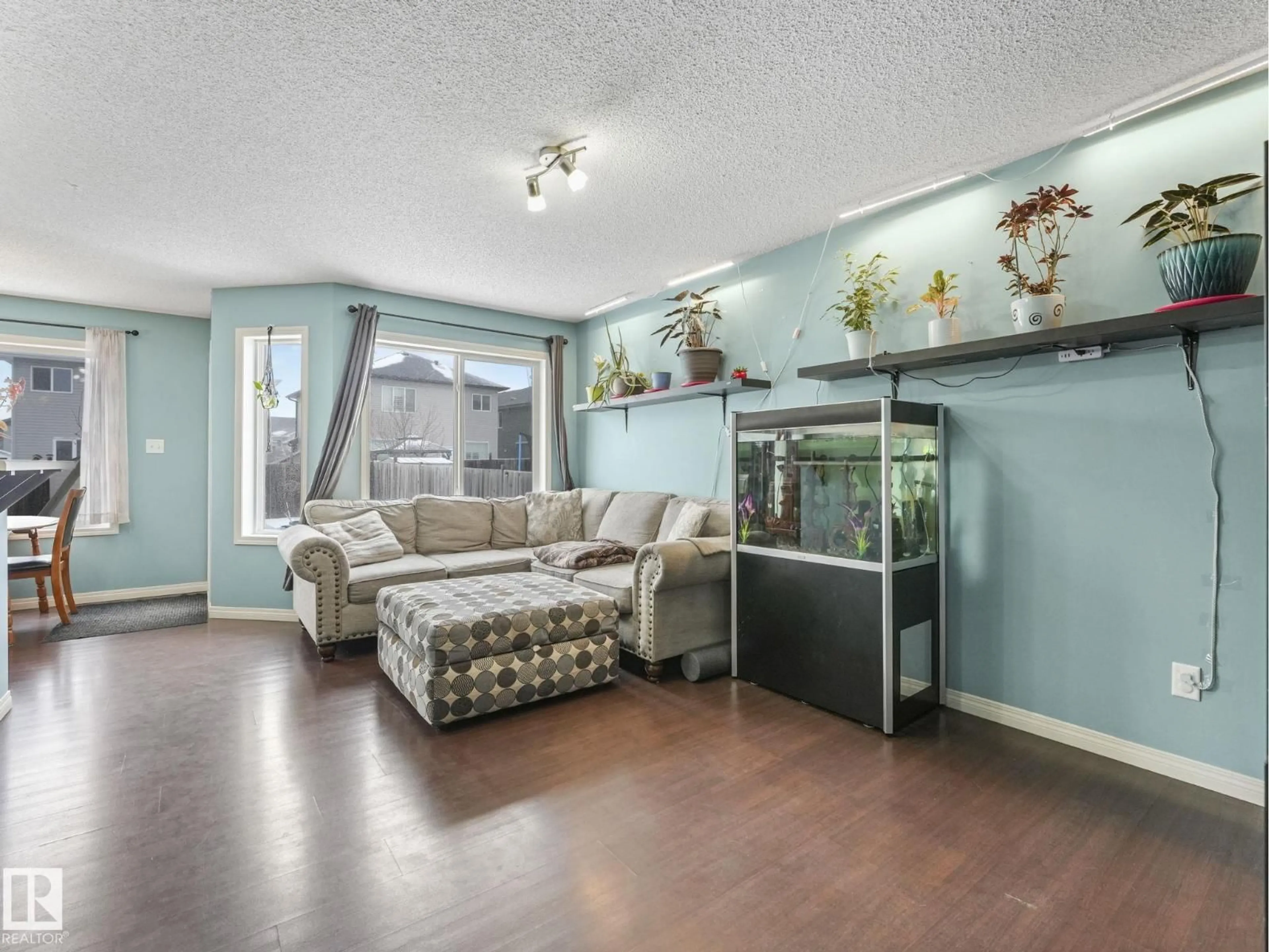 Living room with furniture, unknown for 32 CARAGANA WY, Fort Saskatchewan Alberta T8L0H8