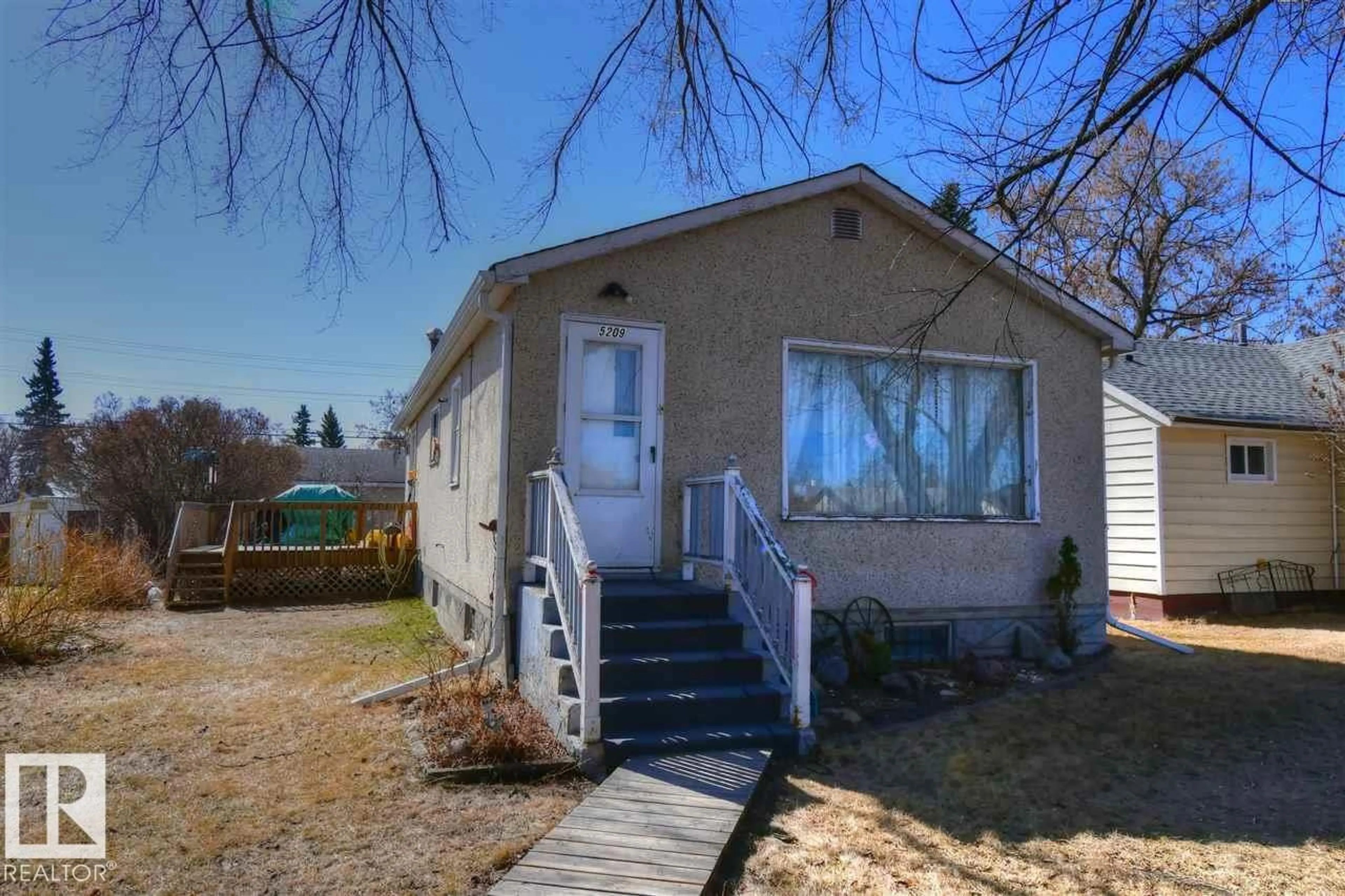 Unknown for 5209 52 AV, St. Paul Town Alberta T0A3A1