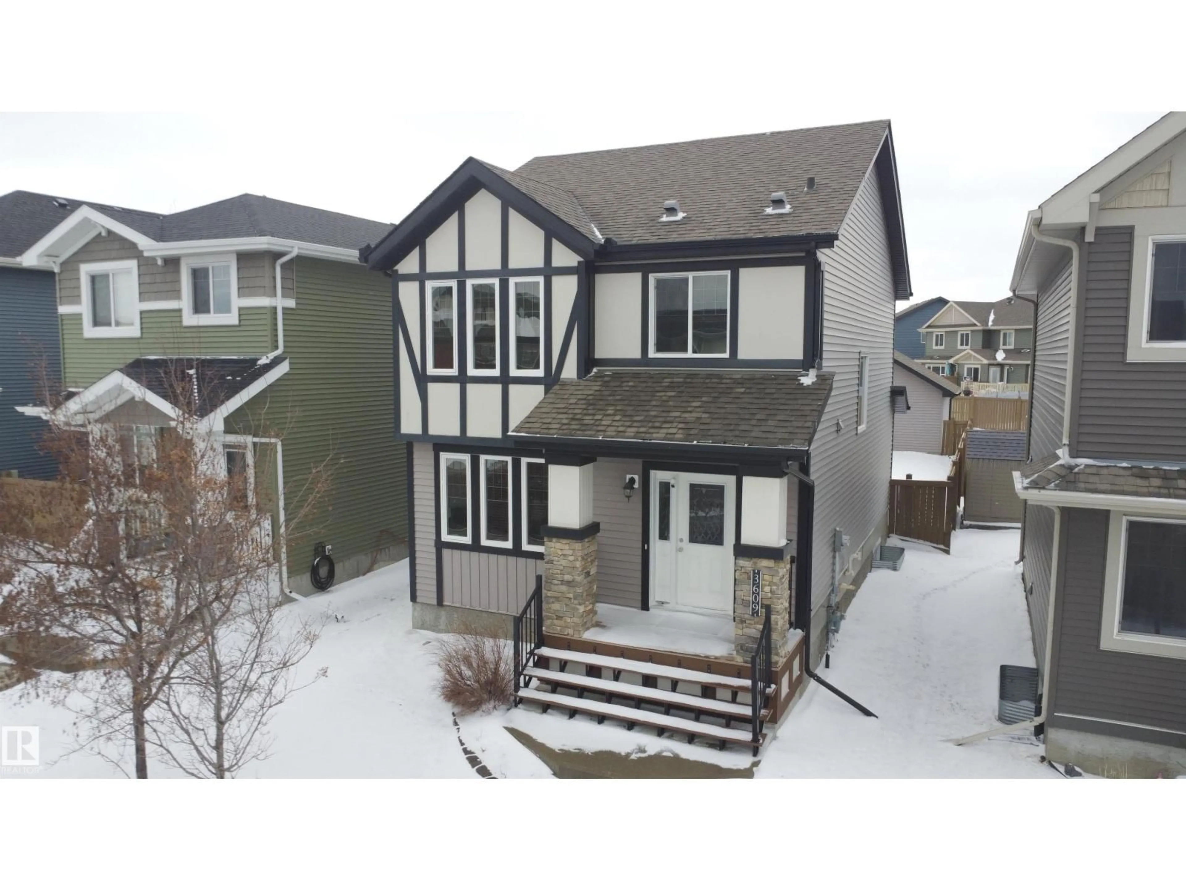 A pic from outside/outdoor area/front of a property/back of a property/a pic from drone, street for SW - 3609 WEIDLE BEND BN, Edmonton Alberta T6X1T5