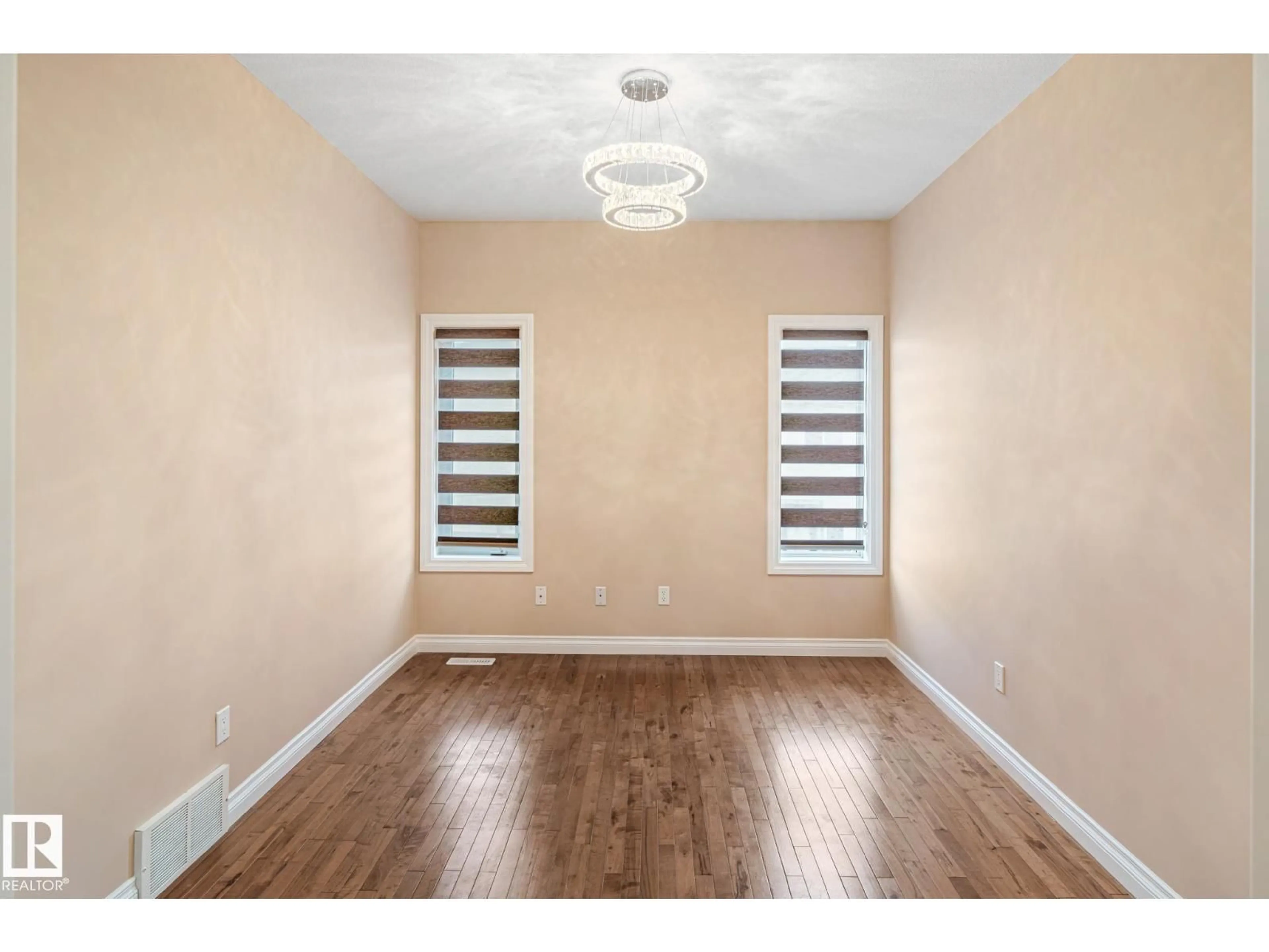 A pic of a room for NW - 3455 29 ST, Edmonton Alberta T6T1Y7