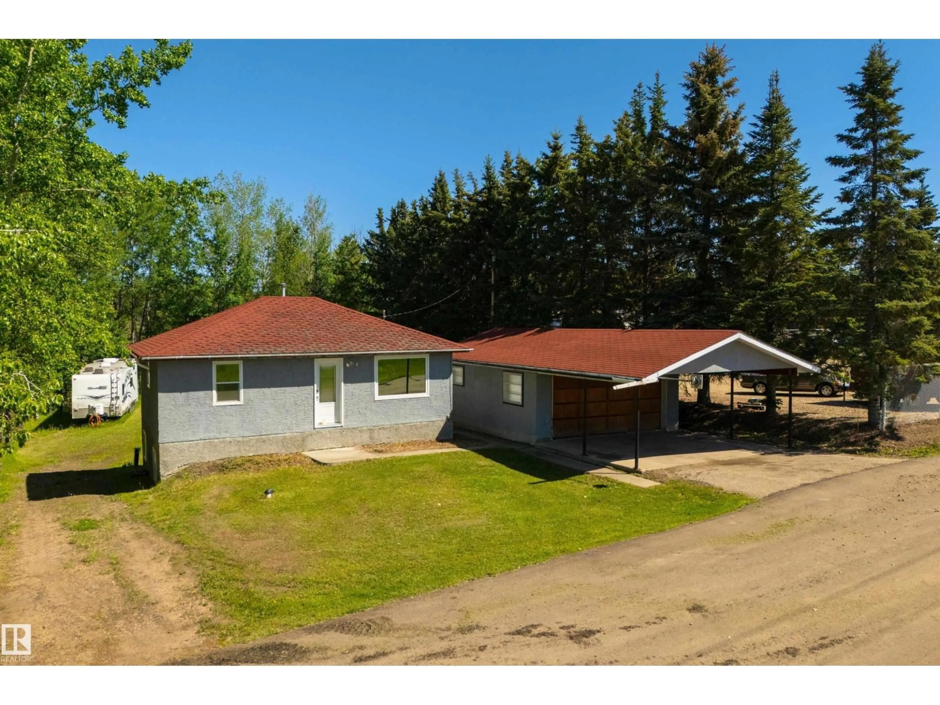 A pic from outside/outdoor area/front of a property/back of a property/a pic from drone, unknown for 6130 HGHWAY 16, Rural Parkland County Alberta T0E0W0