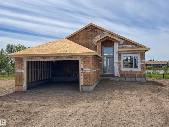 153 HOULE DR, Morinville 2