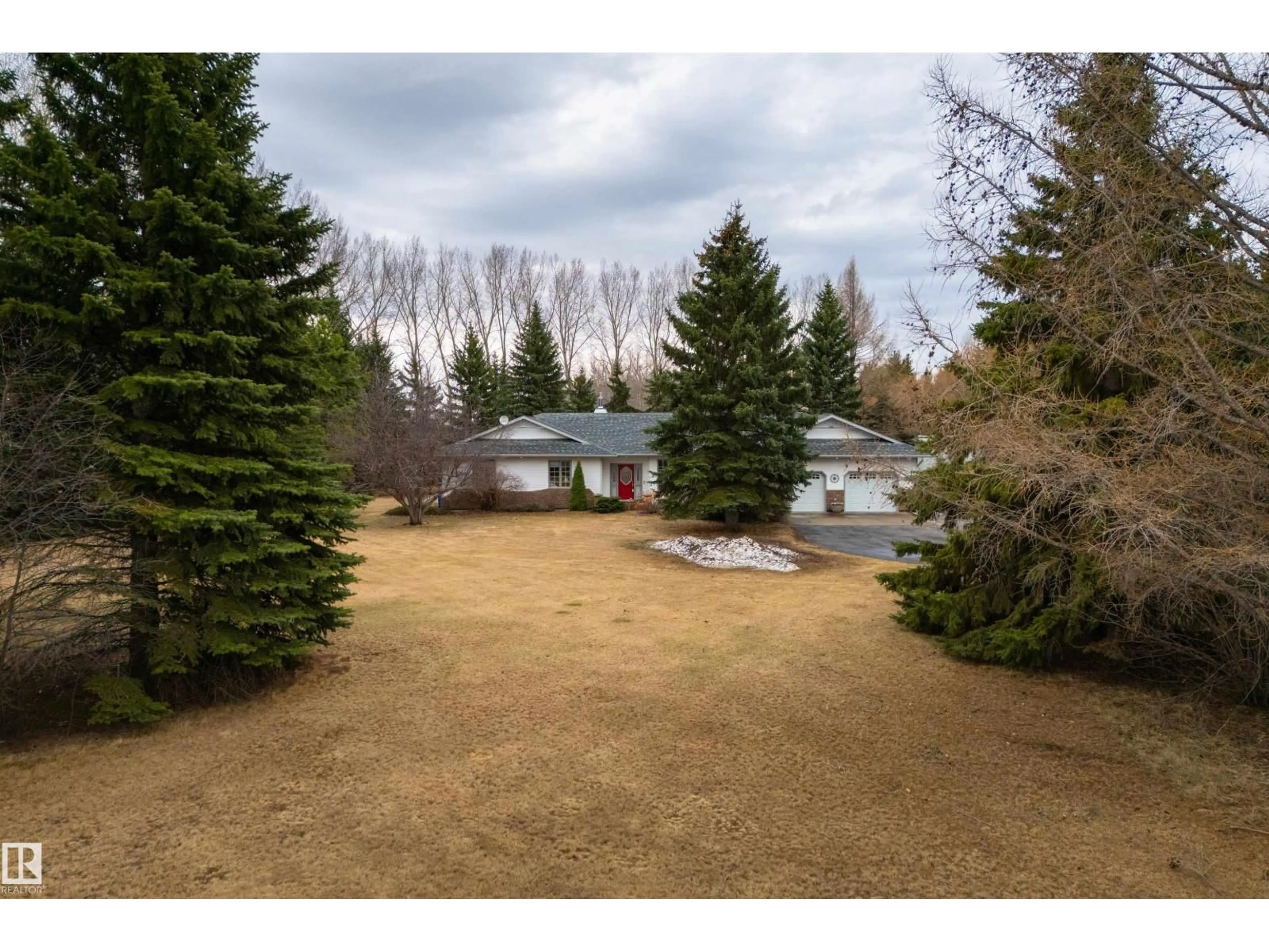 A pic from outside/outdoor area/front of a property/back of a property/a pic from drone, unknown for 27113 TWP RD 522, Rural Parkland County Alberta T7X3A8