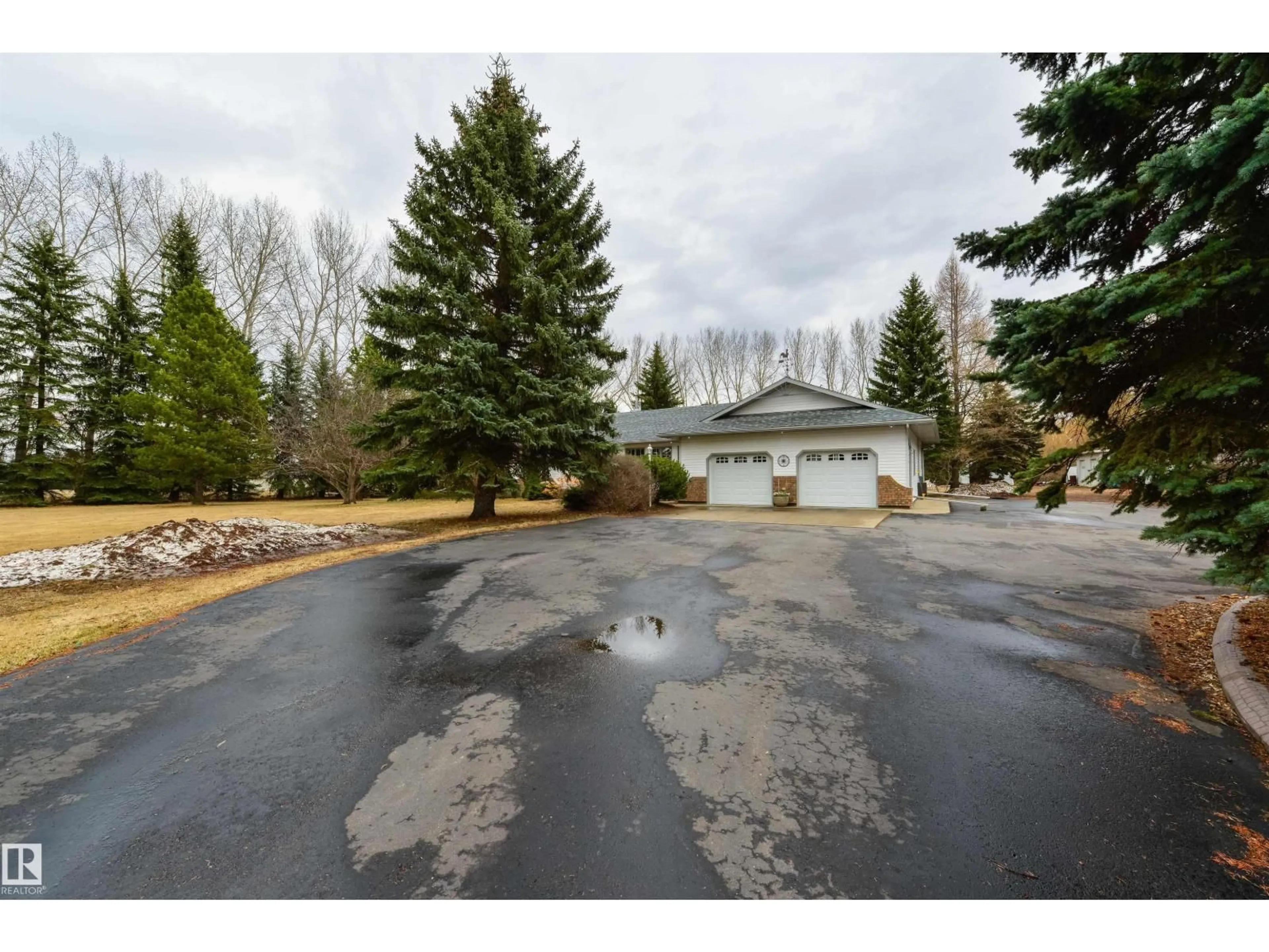 Unknown for 27113 TWP RD 522, Rural Parkland County Alberta T7X3A8