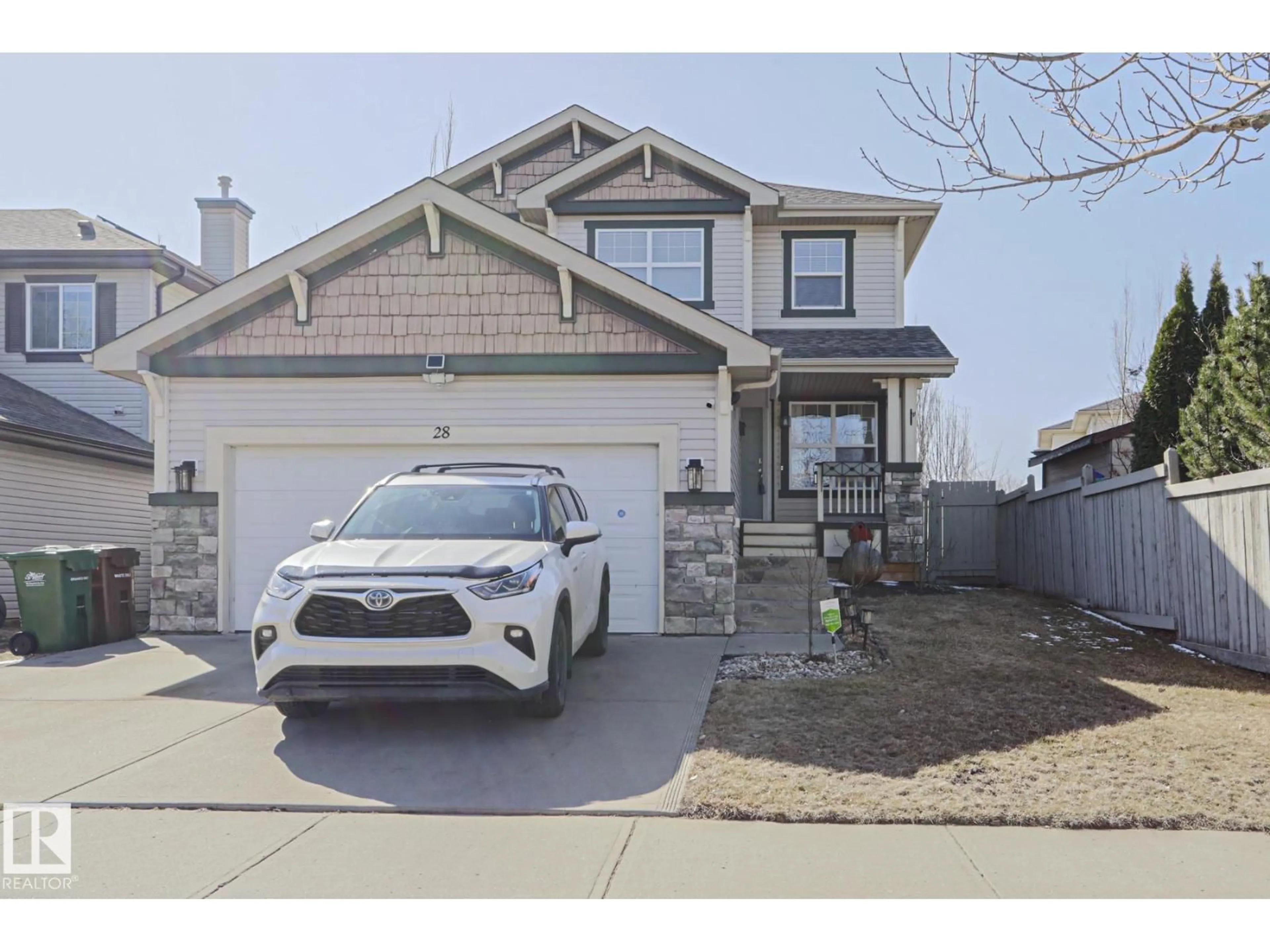 Home with vinyl exterior material, street for 28 ENCINO CL, St. Albert Alberta T8N7B5