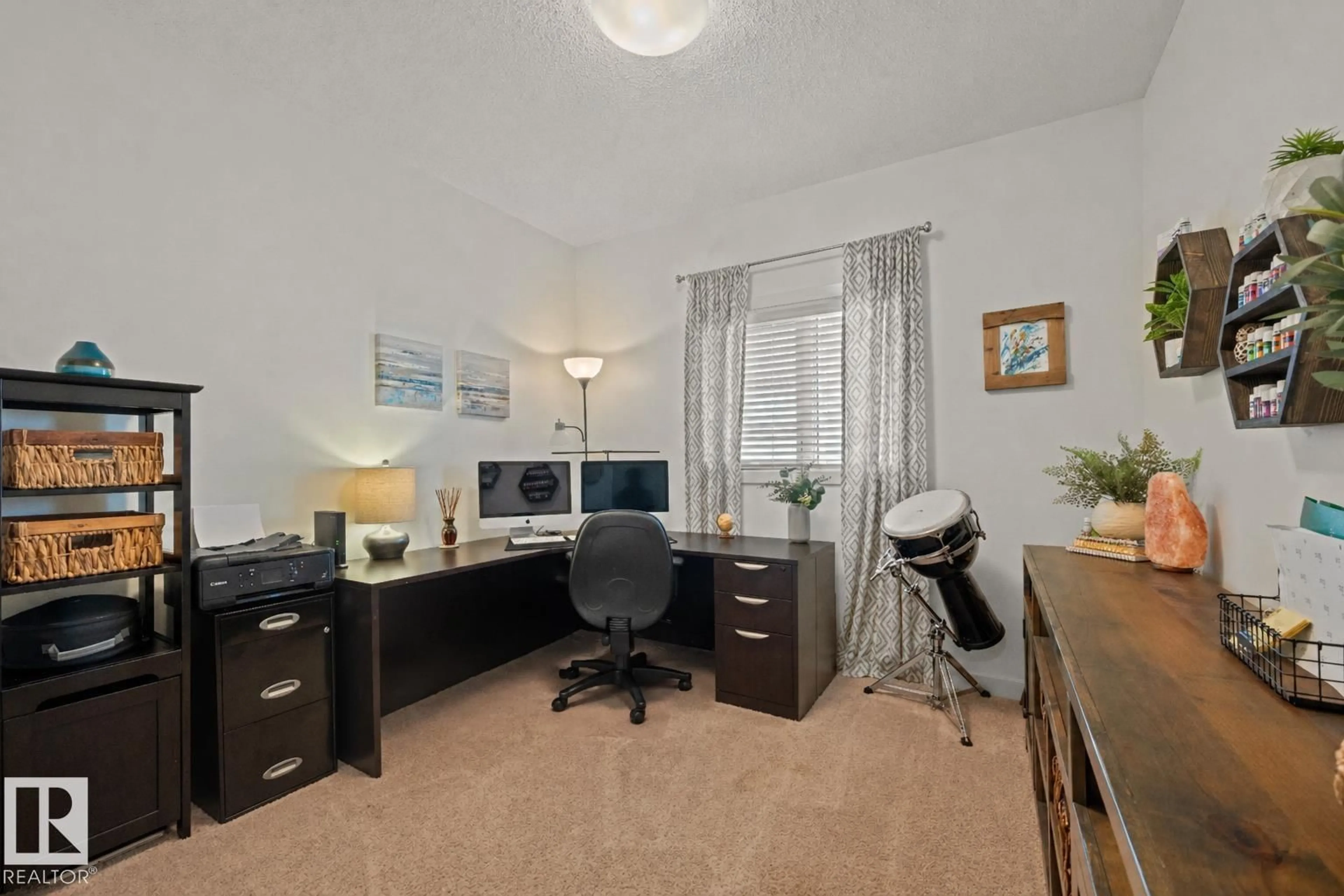 A pic of a room for 12927 202 ST, Edmonton Alberta T5S0E3