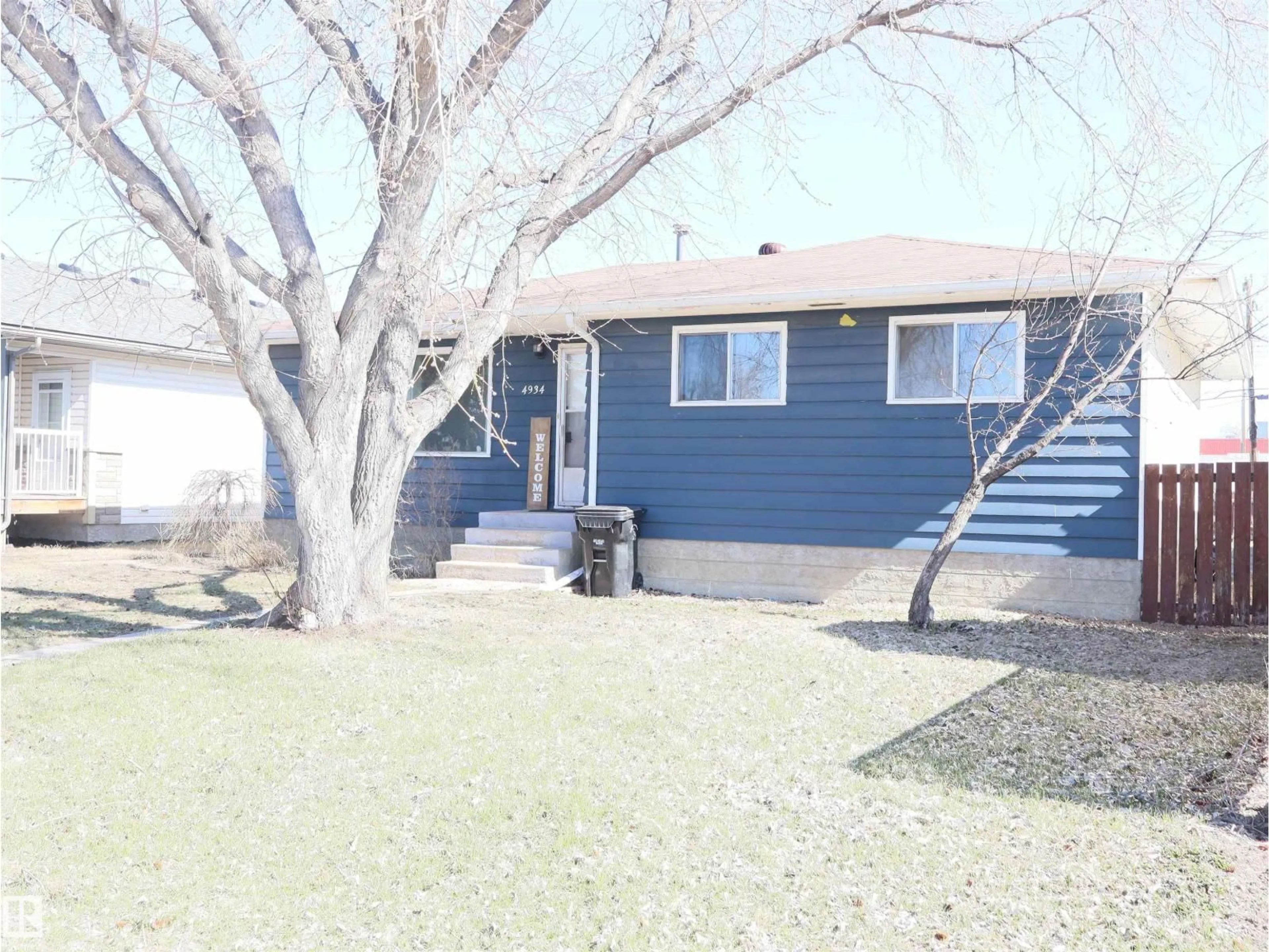 Unknown for 4934 49 AVENUE, Barrhead Alberta T7N1G6