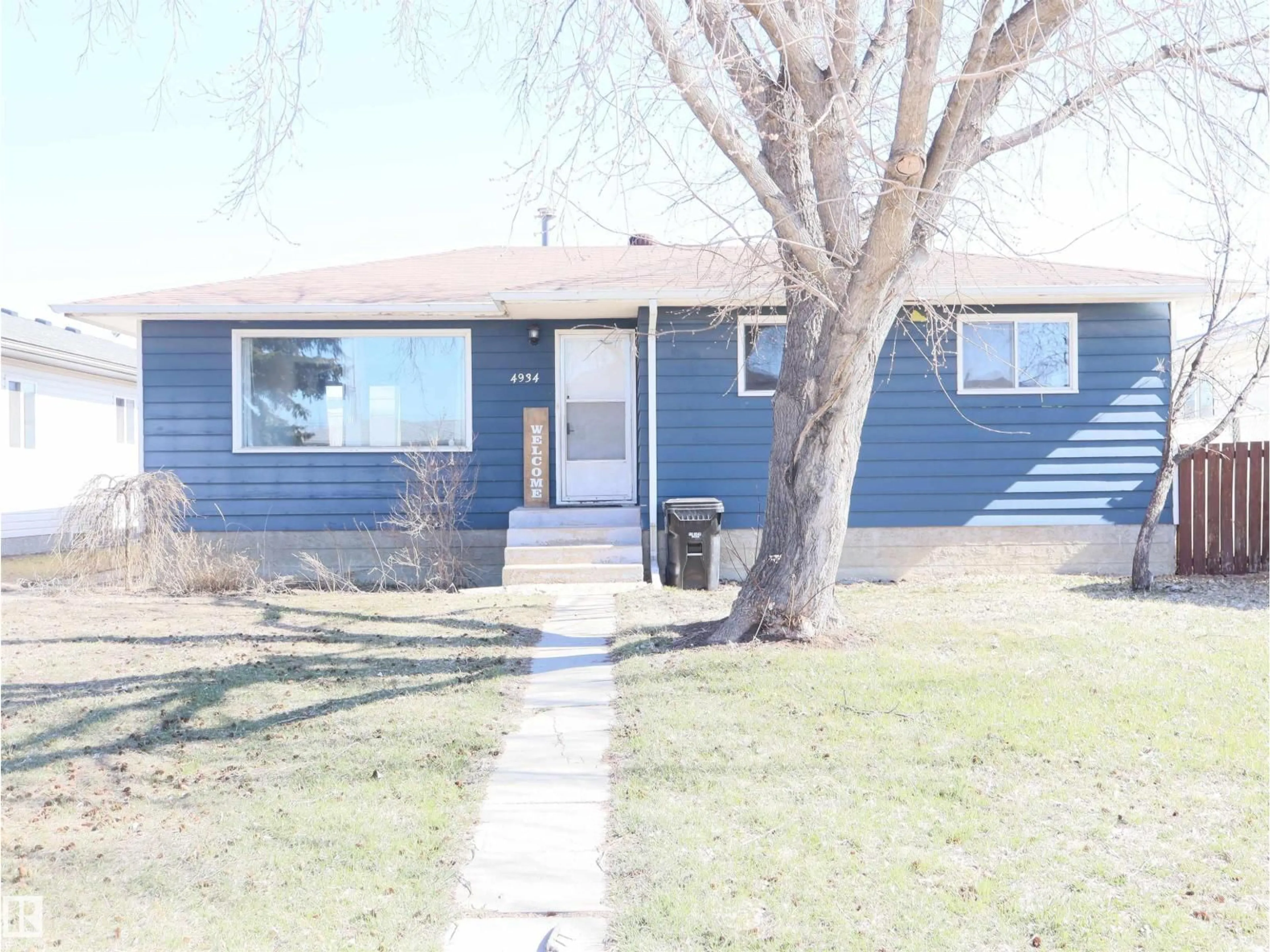Home with vinyl exterior material, street for 4934 49 AVENUE, Barrhead Alberta T7N1G6