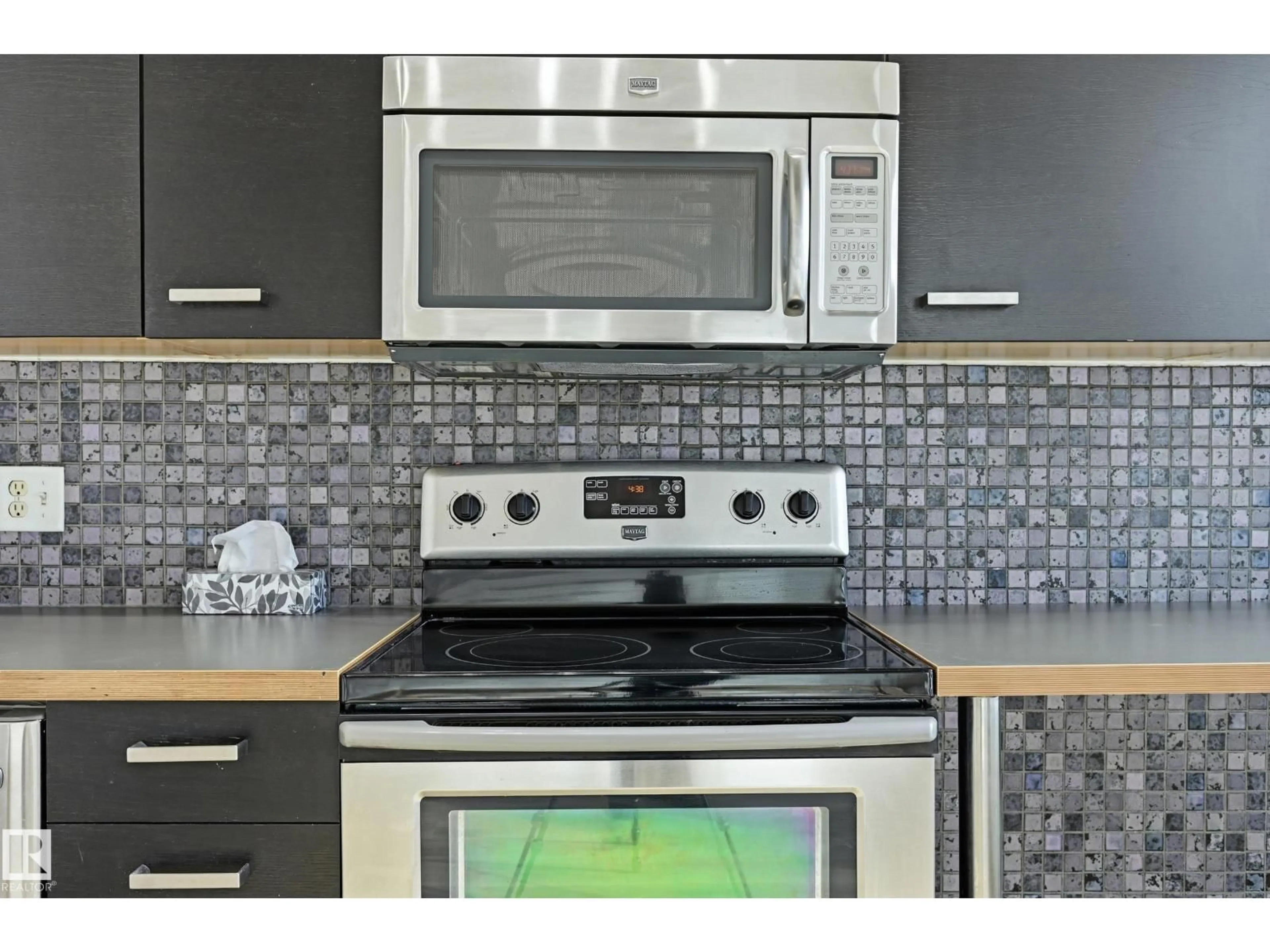 Standard kitchen, ceramic/tile floor for 10024 - 1805 JASPER AV, Edmonton Alberta T5J1R9