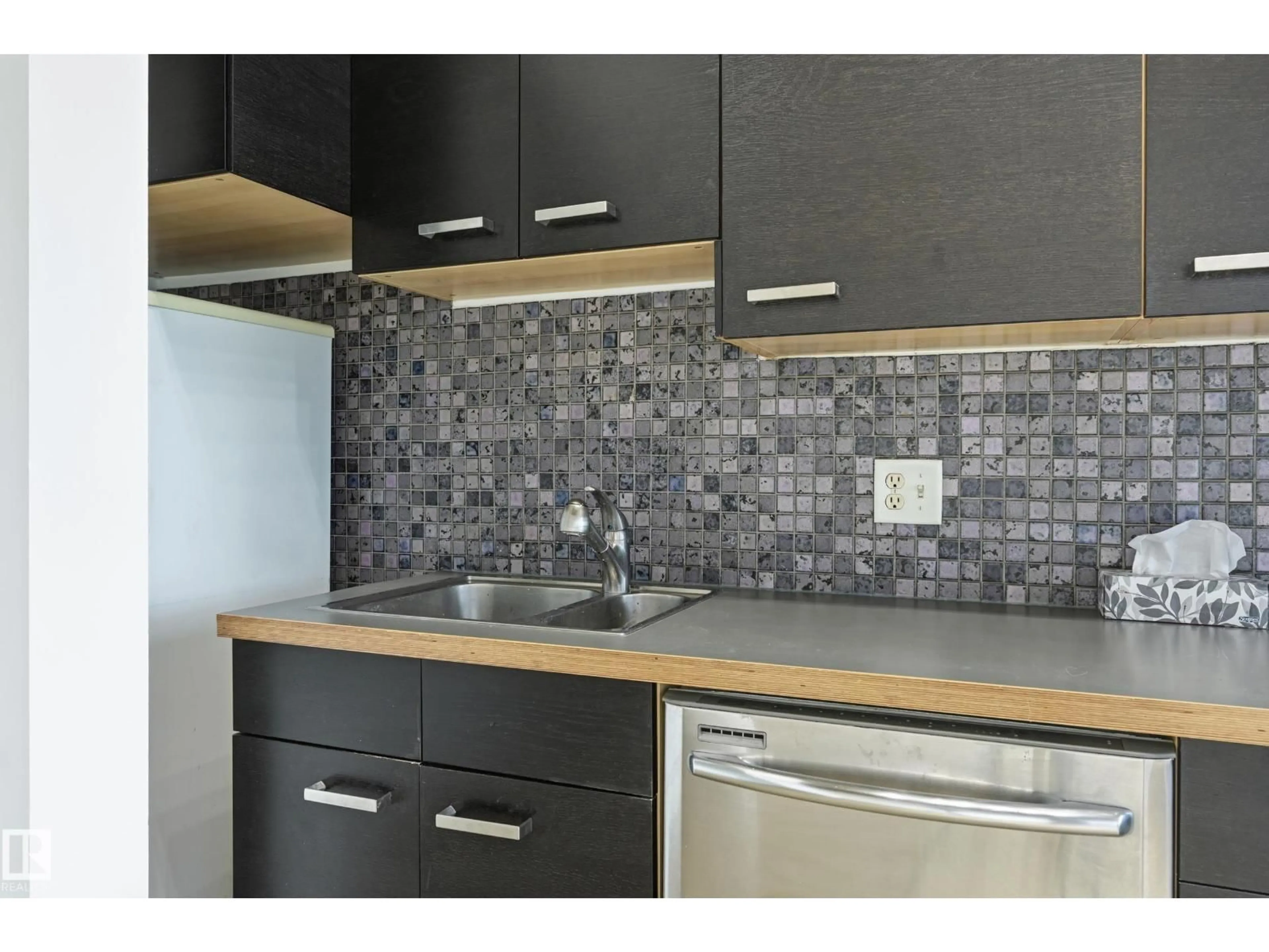 Standard kitchen, unknown for 10024 - 1805 JASPER AV, Edmonton Alberta T5J1R9