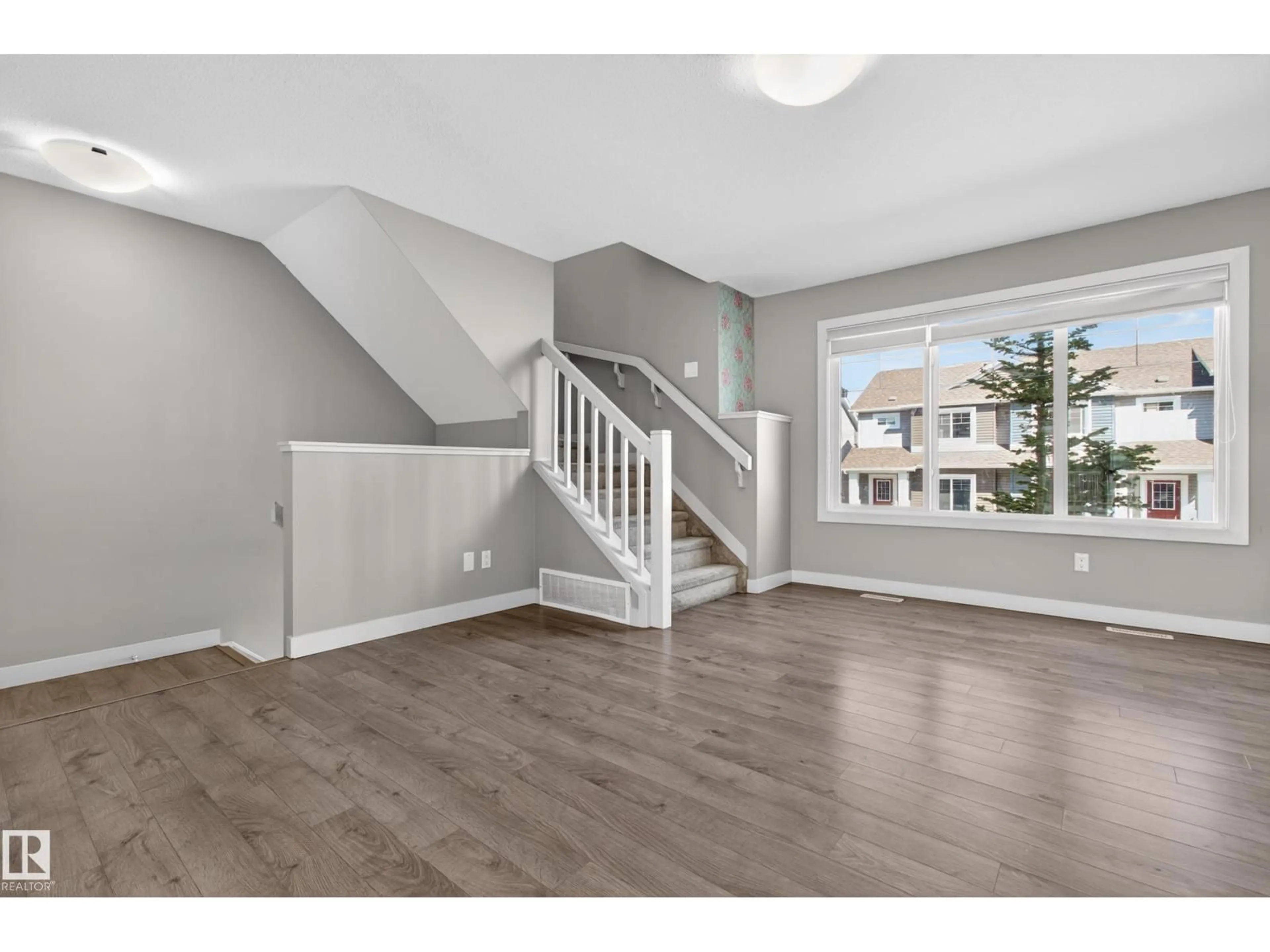 A pic of a room for #33 - 4205 30 STREET, Edmonton Alberta T6H5S9